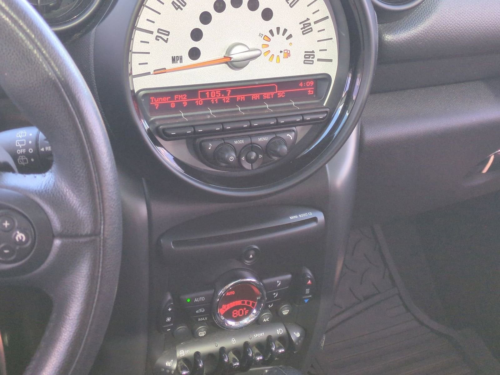 Thumbnail: 2014 MINI Cooper Countryman - 29