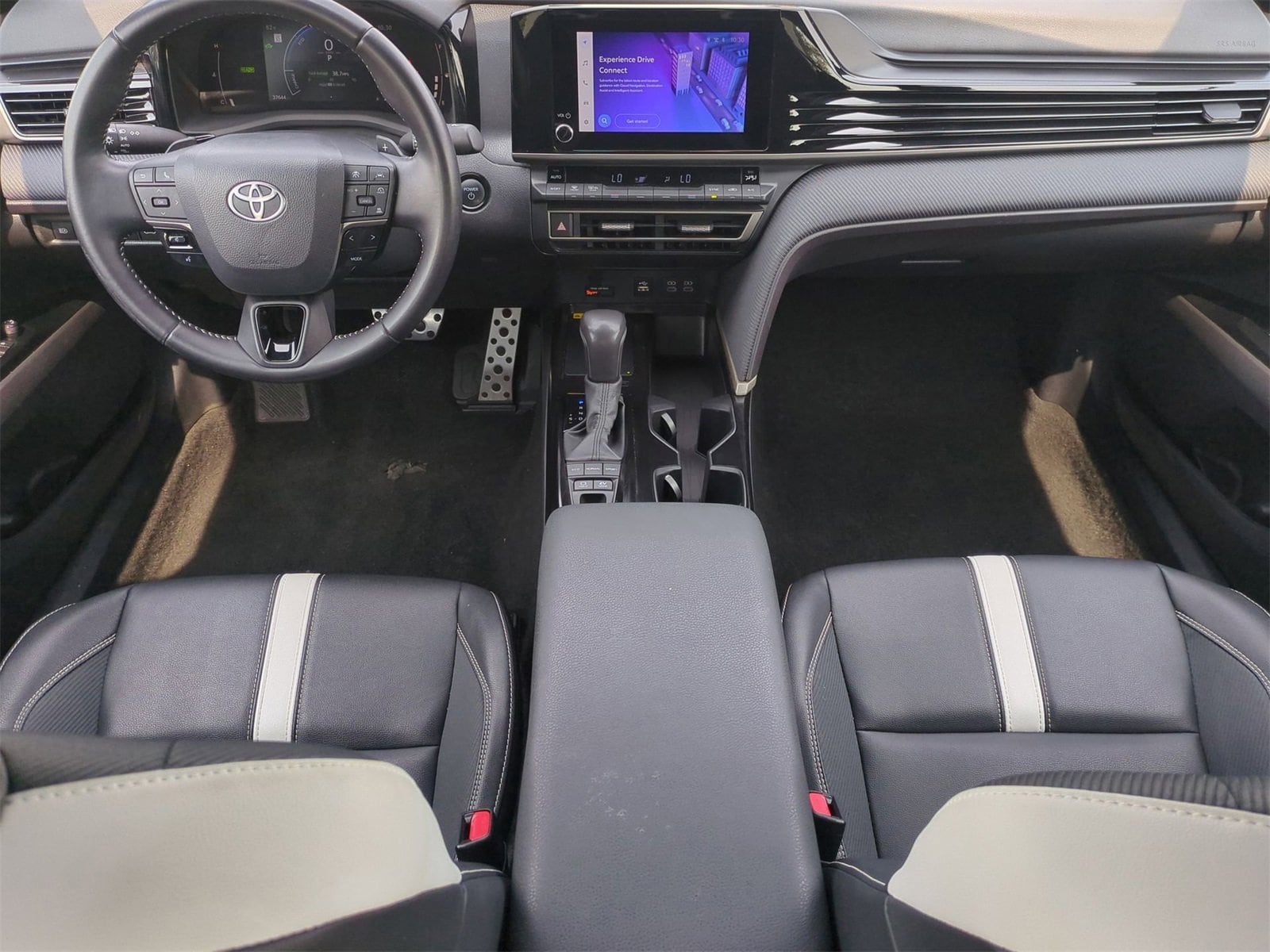 Thumbnail: 2025 Toyota Camry - 15
