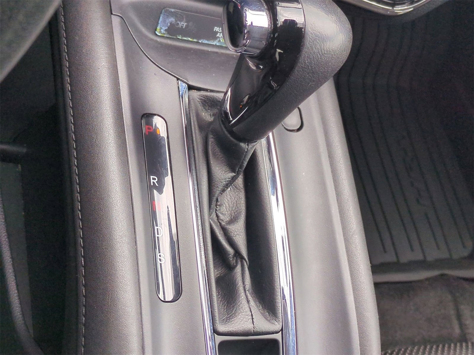 2020 Honda HR-V EX 32