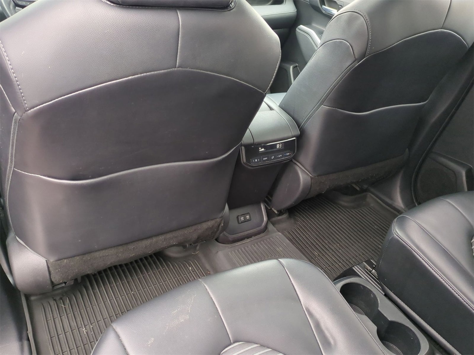 Thumbnail: 2021 Toyota Highlander - 18