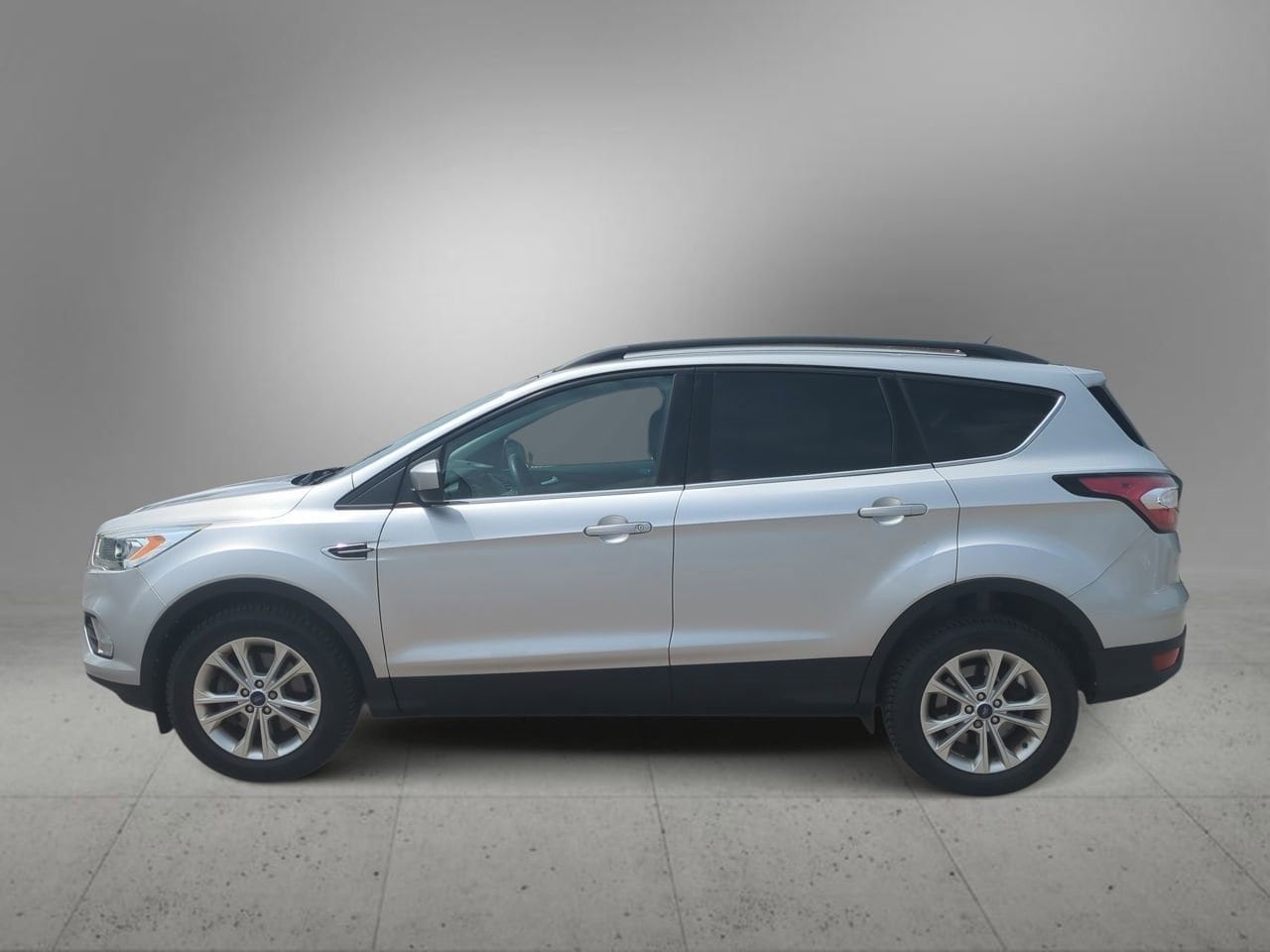 Thumbnail: 2017 Ford Escape - 5