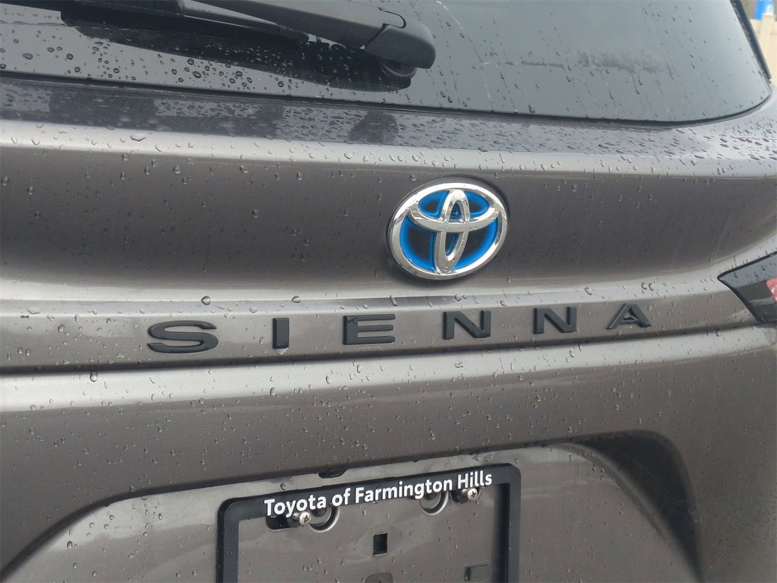 Thumbnail: 2022 Toyota Sienna - 13