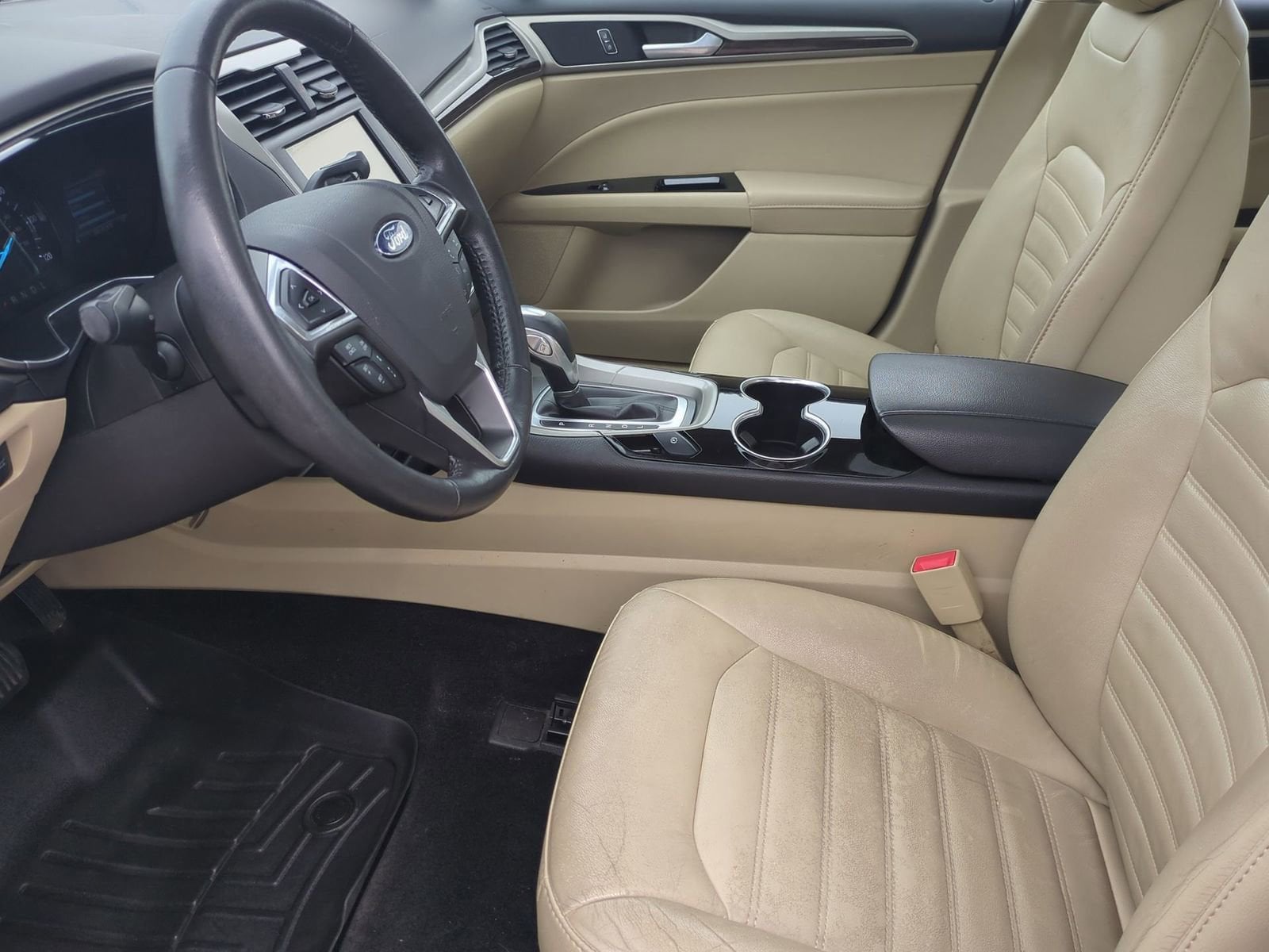 Thumbnail: 2016 Ford Fusion - 16