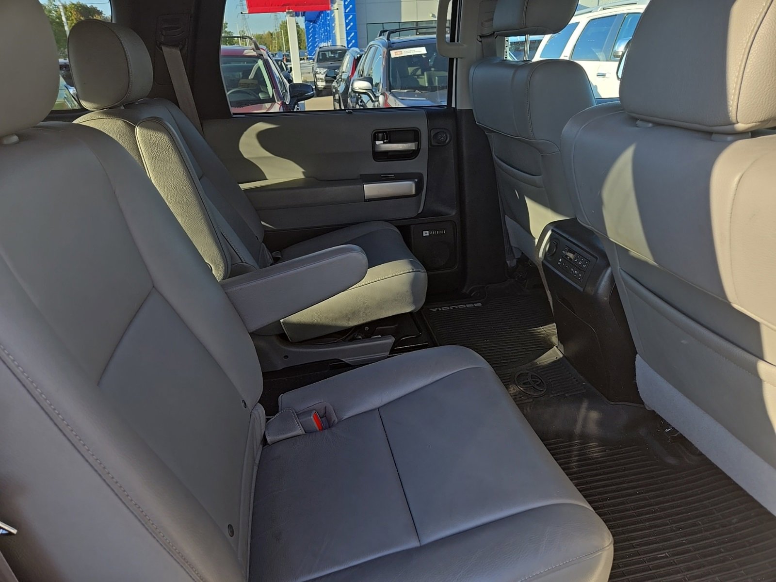 Thumbnail: 2021 Toyota Sequoia - 7