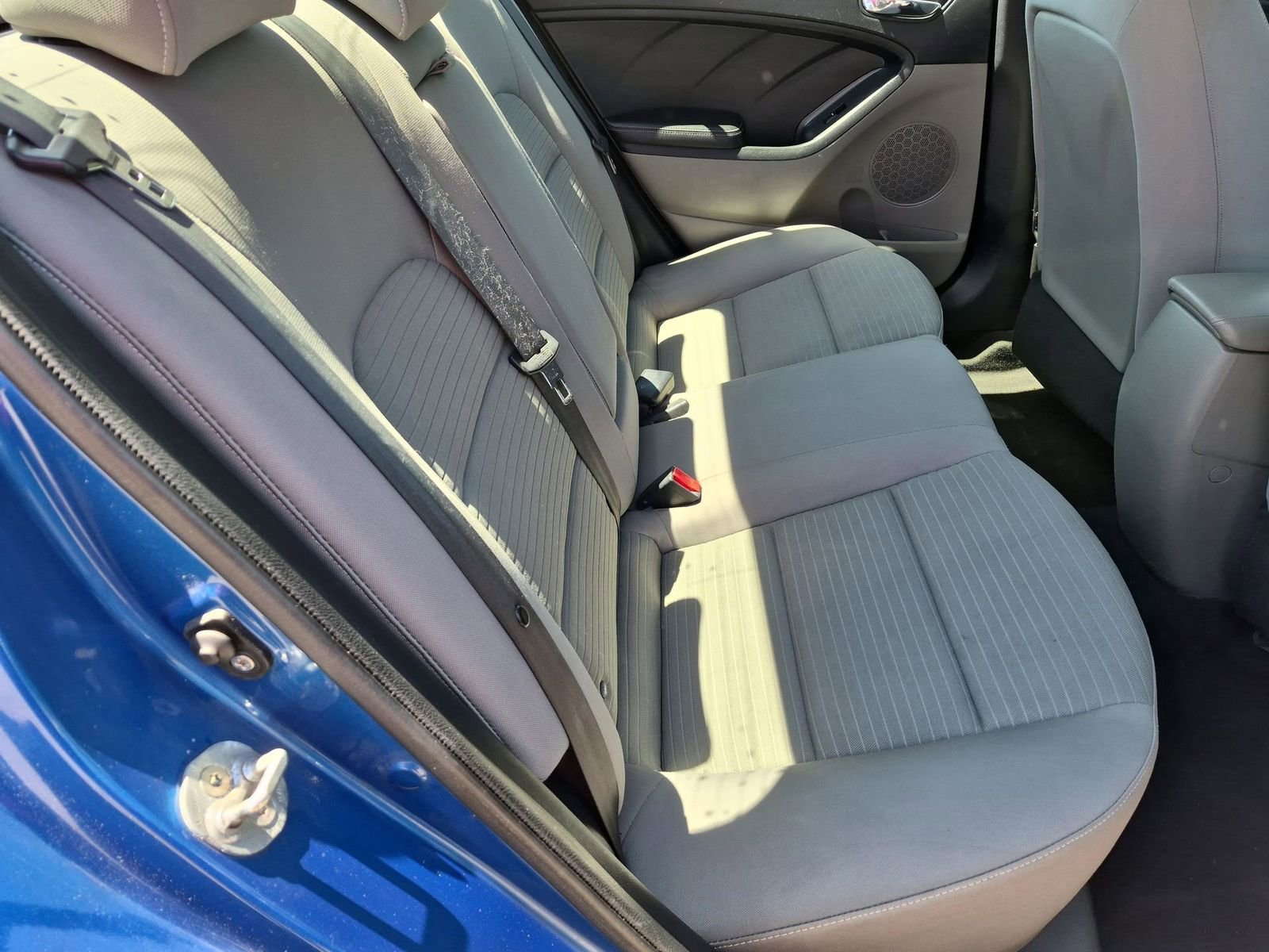 Thumbnail: 2015 Kia Forte - 19