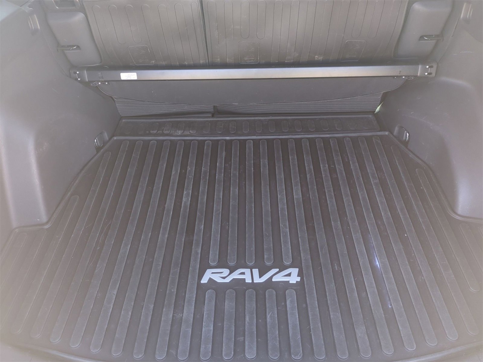 Thumbnail: 2023 Toyota RAV4 - 34