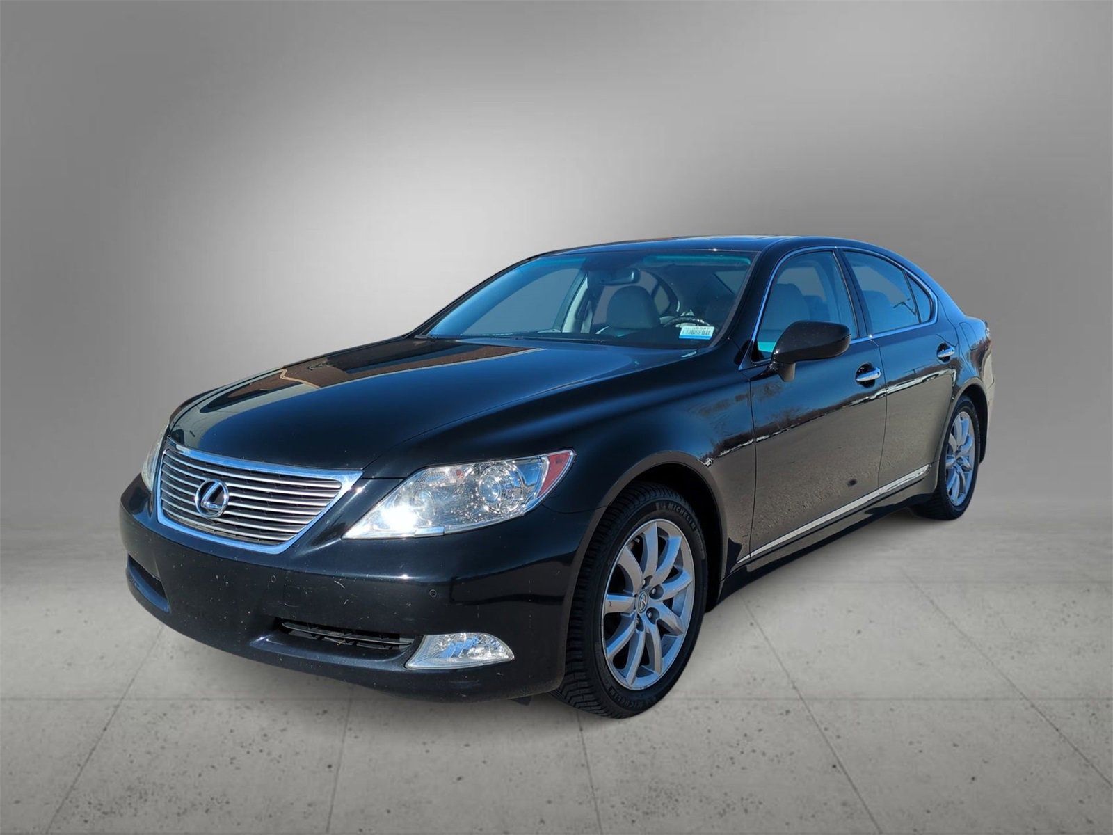 2009 Lexus LS 460 photo 4