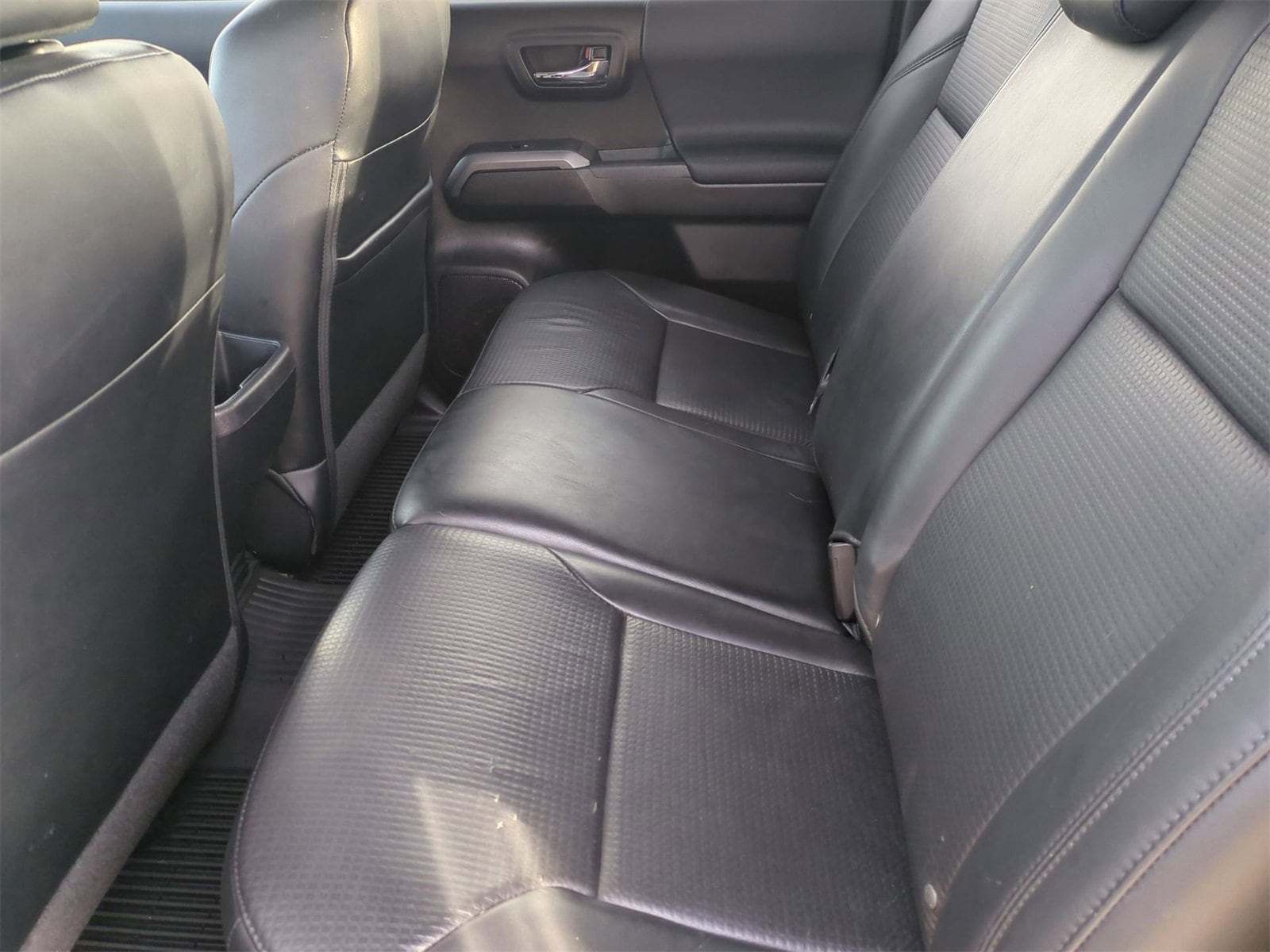 Thumbnail: 2020 Toyota Tacoma - 20