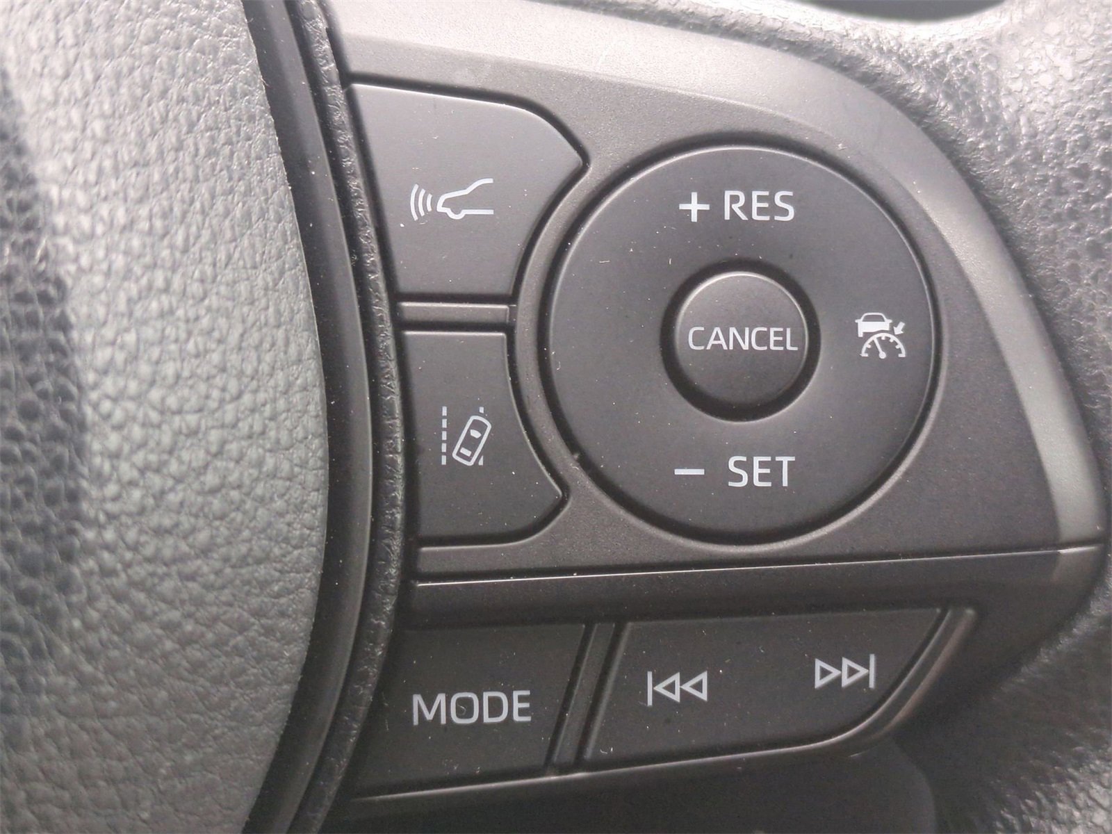 2023 Toyota RAV4 Woodland Edition 24