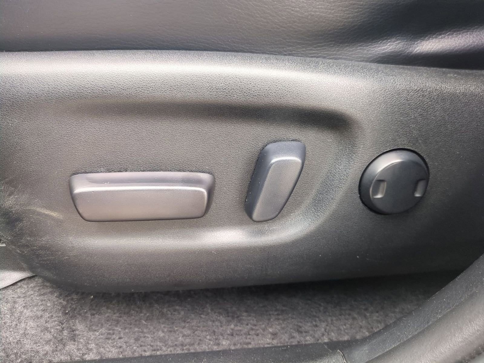 Thumbnail: 2017 Toyota RAV4 - 17