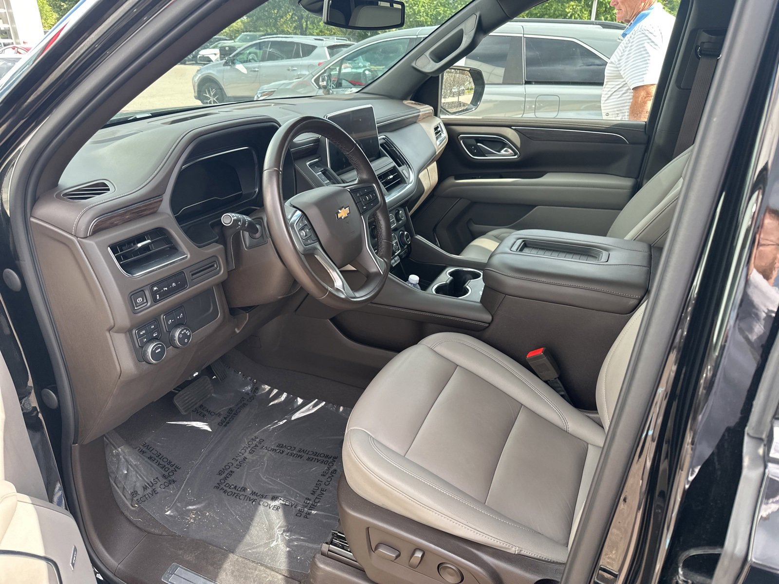 Thumbnail: 2023 Chevrolet Tahoe - 8