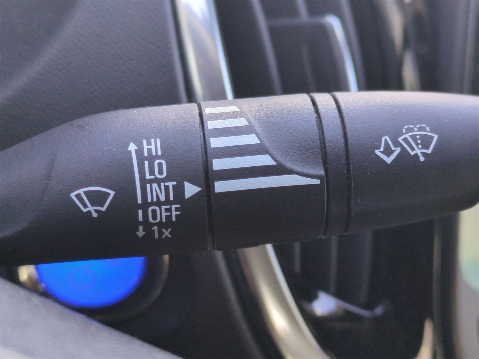 Thumbnail: 2017 Chevrolet Volt - 25