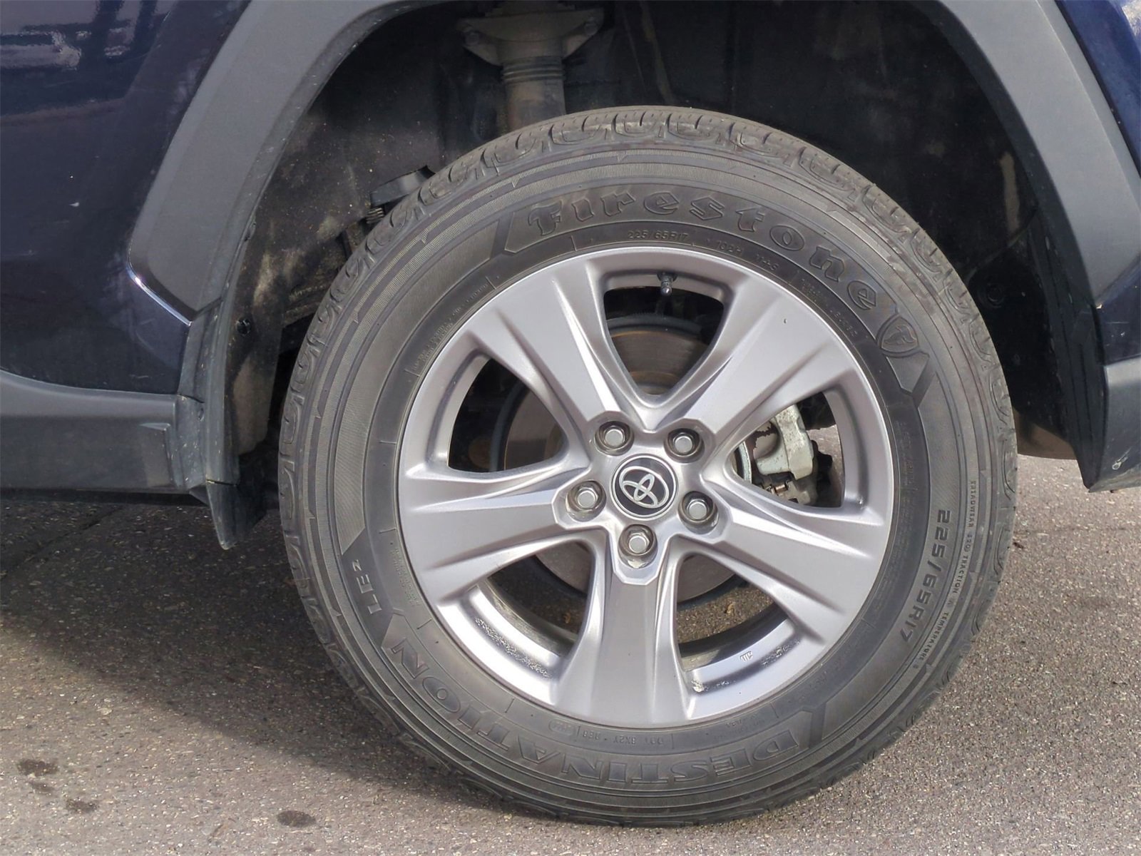 Thumbnail: 2022 Toyota RAV4 - 14