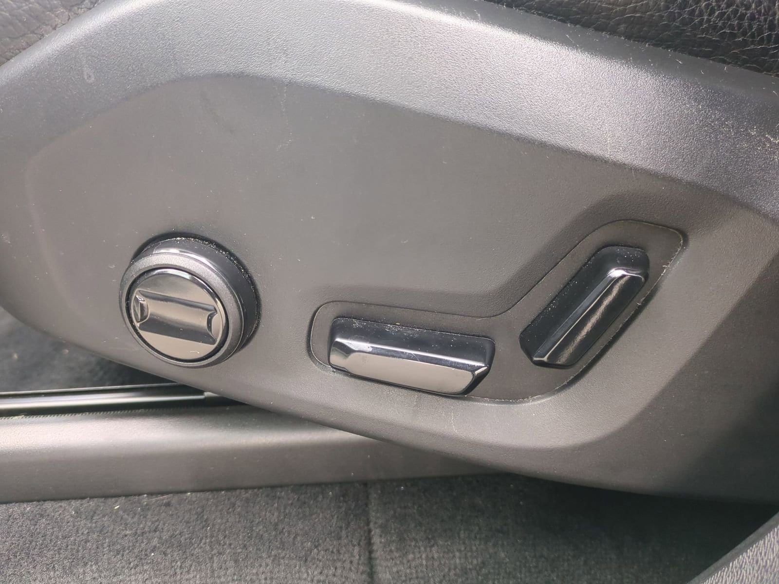 Thumbnail: 2021 Volvo XC90 - 17