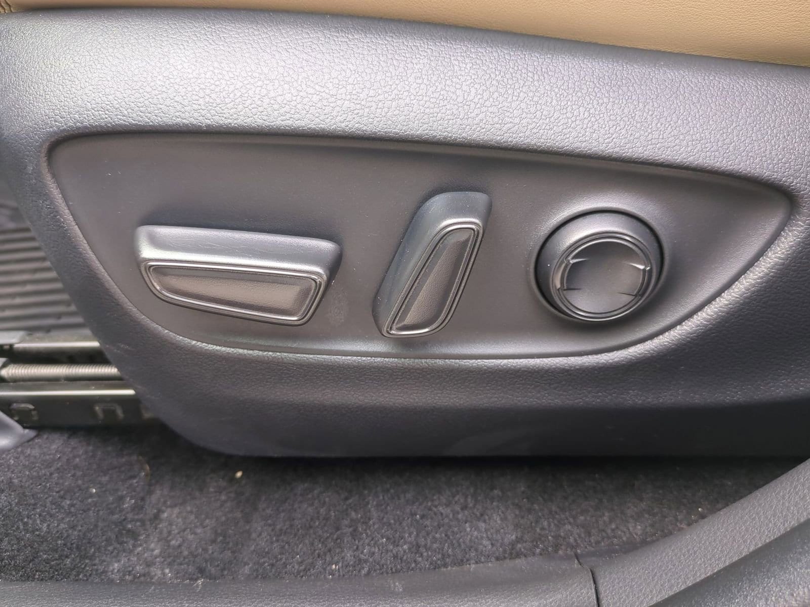 Thumbnail: 2024 Toyota RAV4 - 17