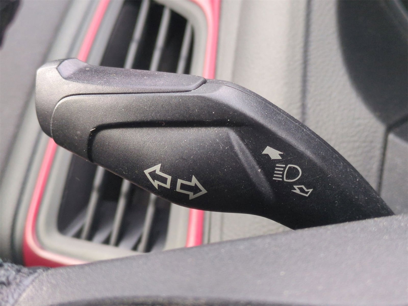 Thumbnail: 2013 Ford Focus - 26