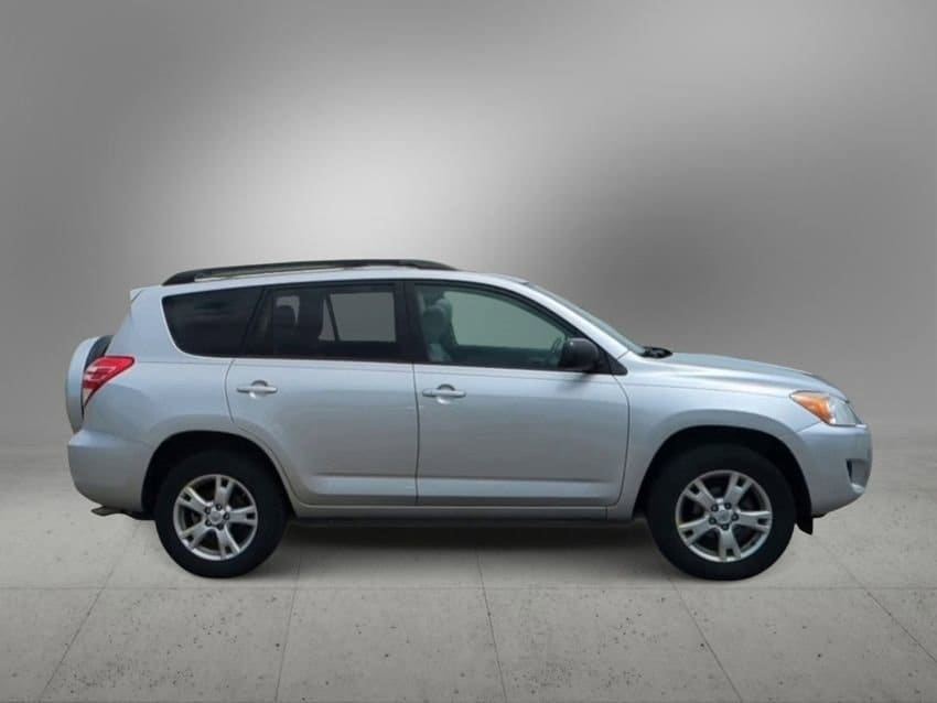 Thumbnail: 2011 Toyota RAV4 - 9