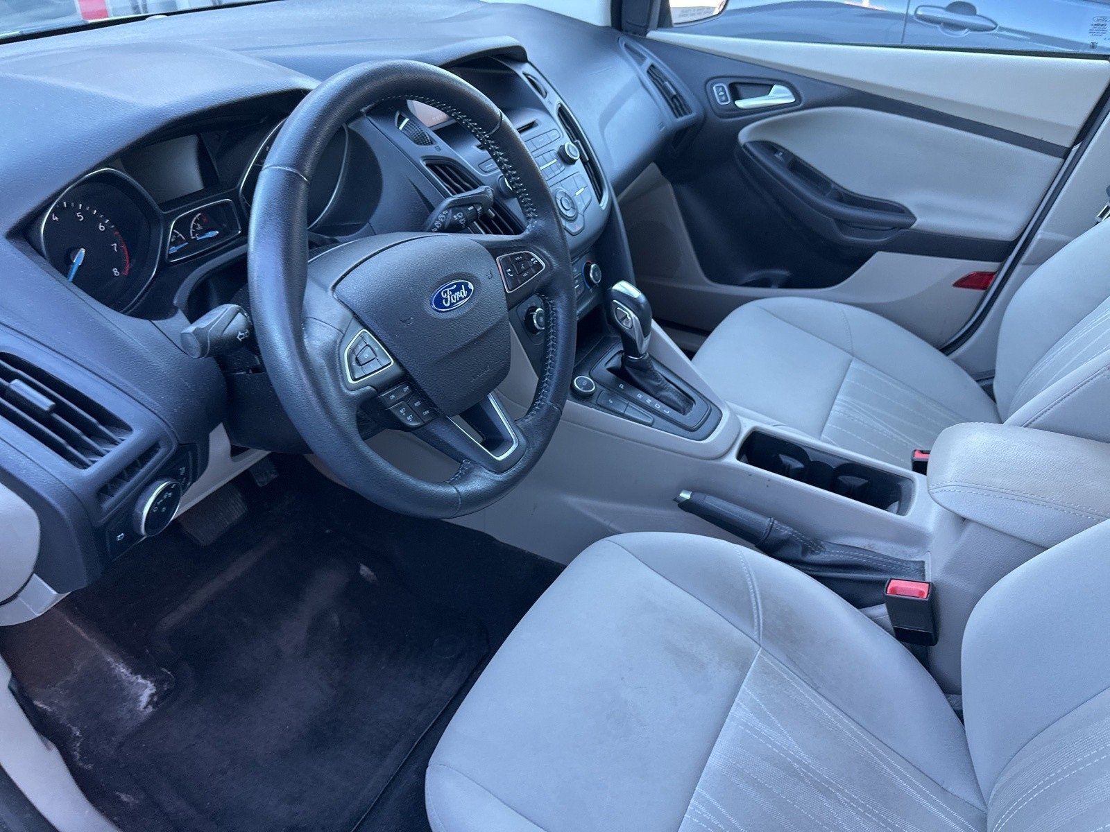 Thumbnail: 2015 Ford Focus - 4