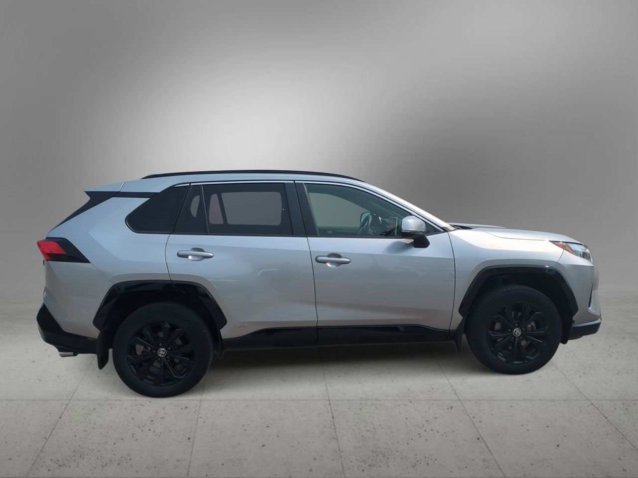 Thumbnail: 2022 Toyota RAV4 - 9