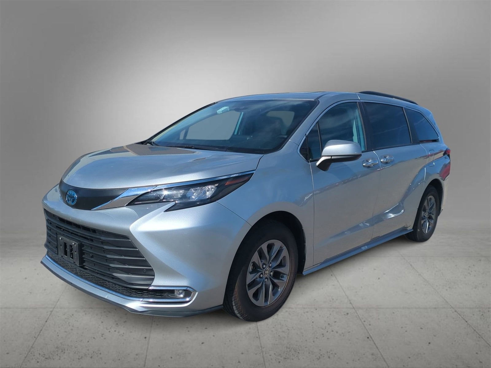 Thumbnail: 2024 Toyota Sienna - 4