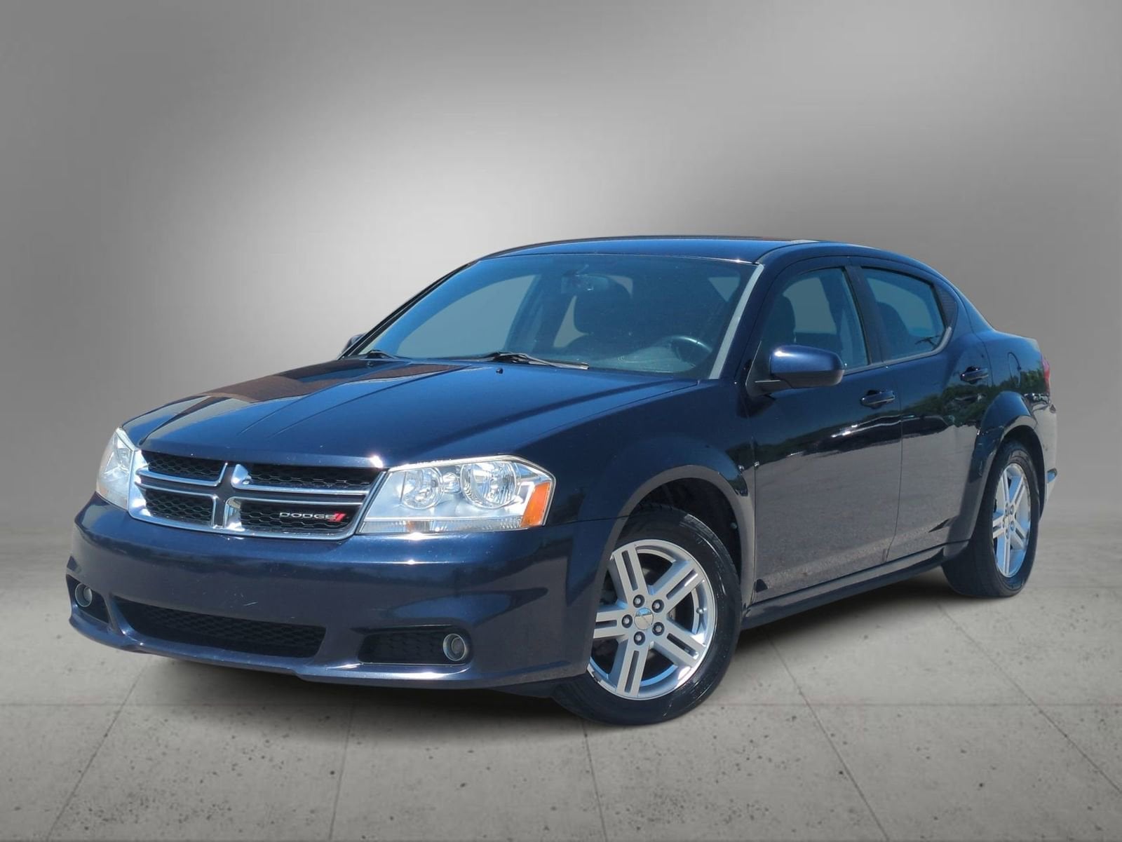 2013 Dodge Avenger SXT's photo