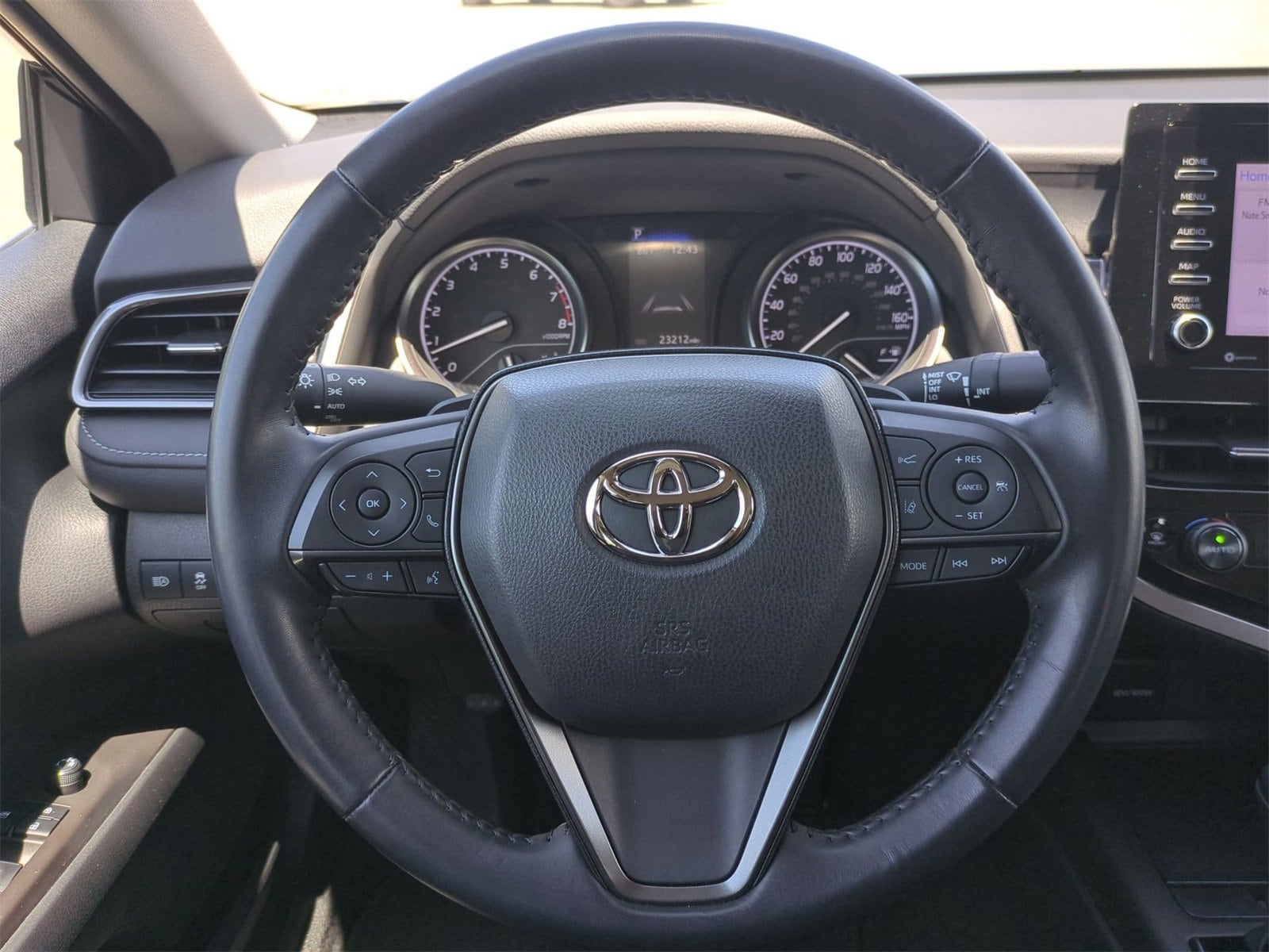 Thumbnail: 2022 Toyota Camry - 22