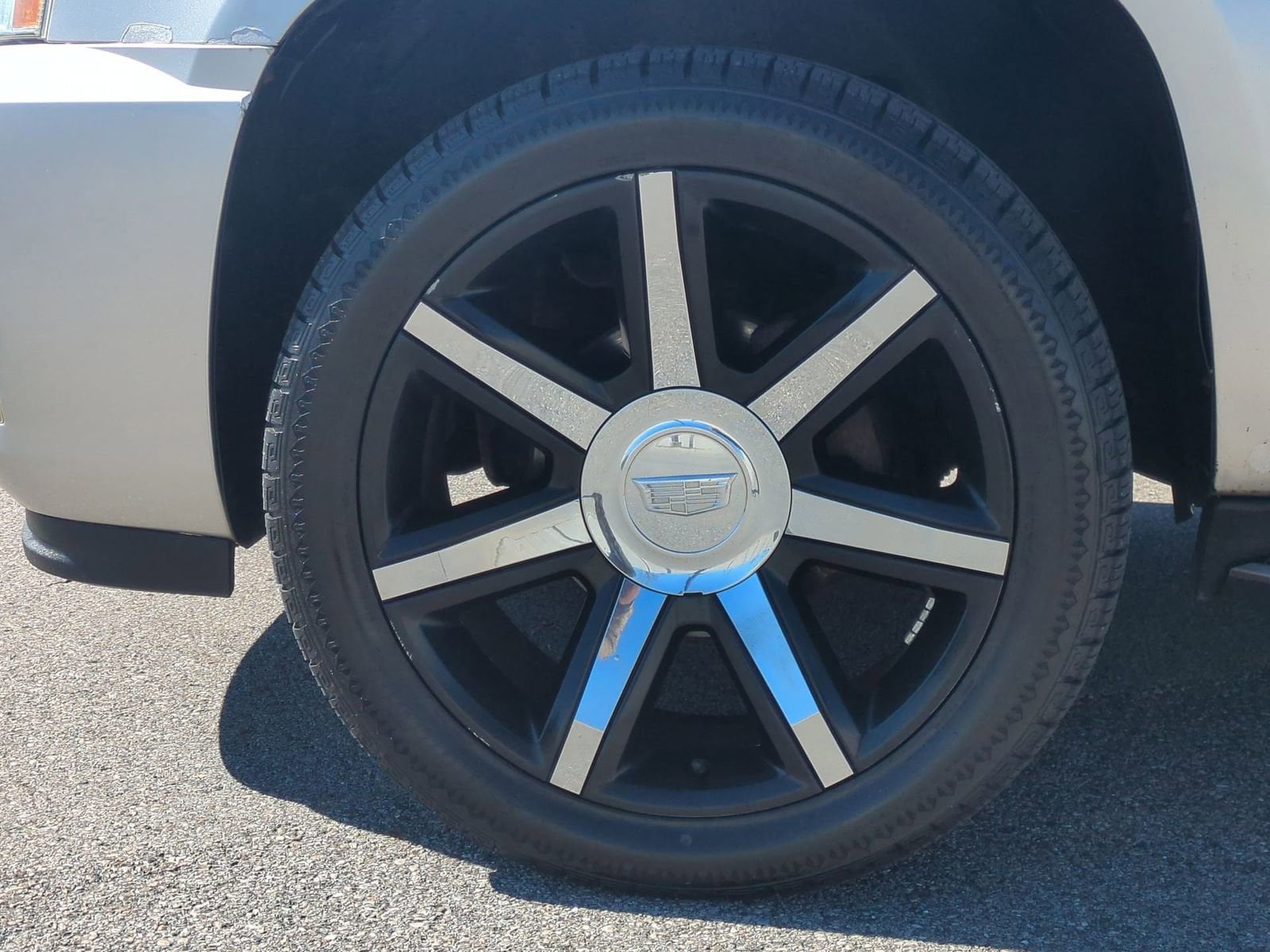 Thumbnail: 2012 Cadillac Escalade - 14