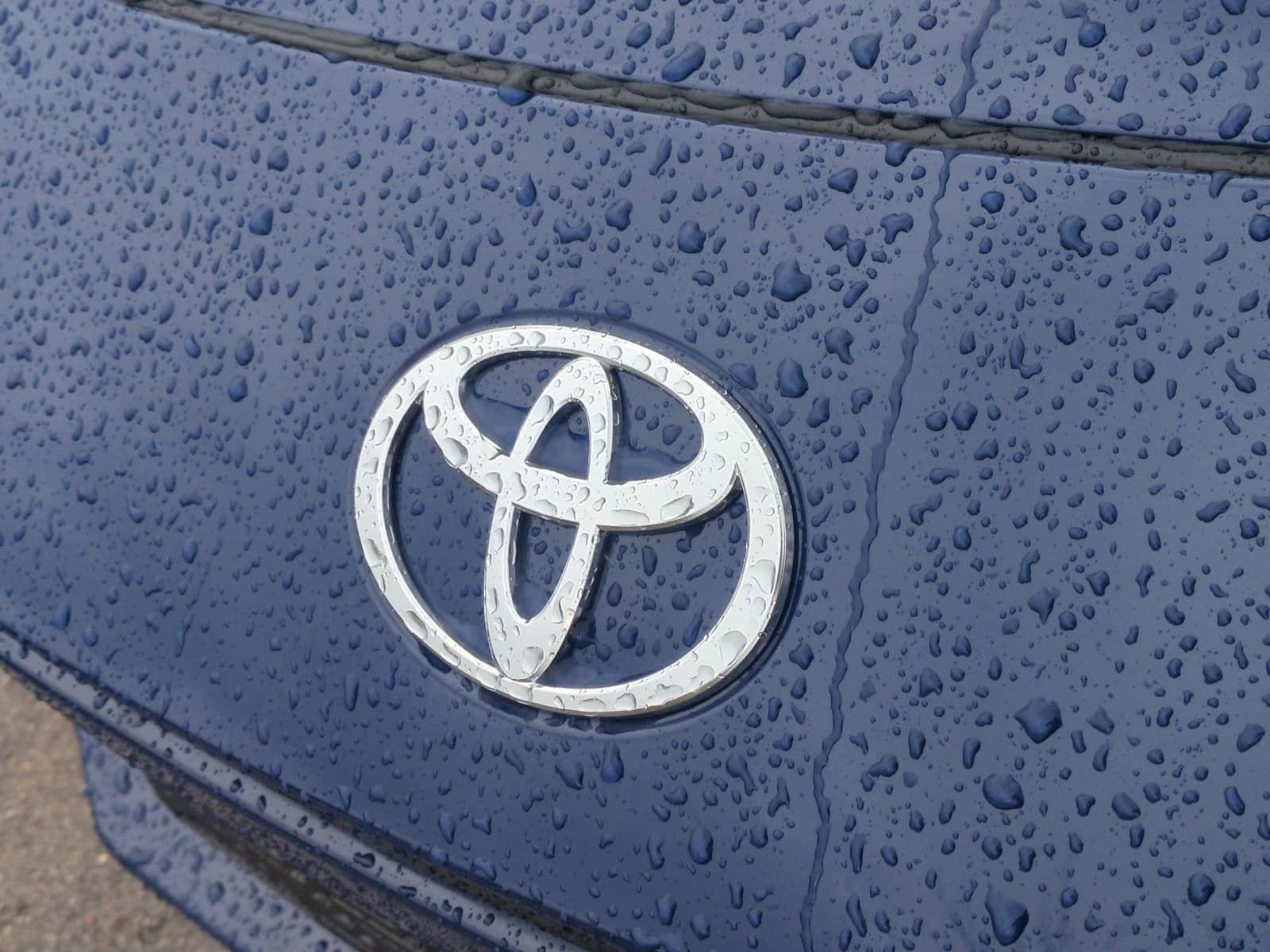 Thumbnail: 2026 Toyota Camry - 12