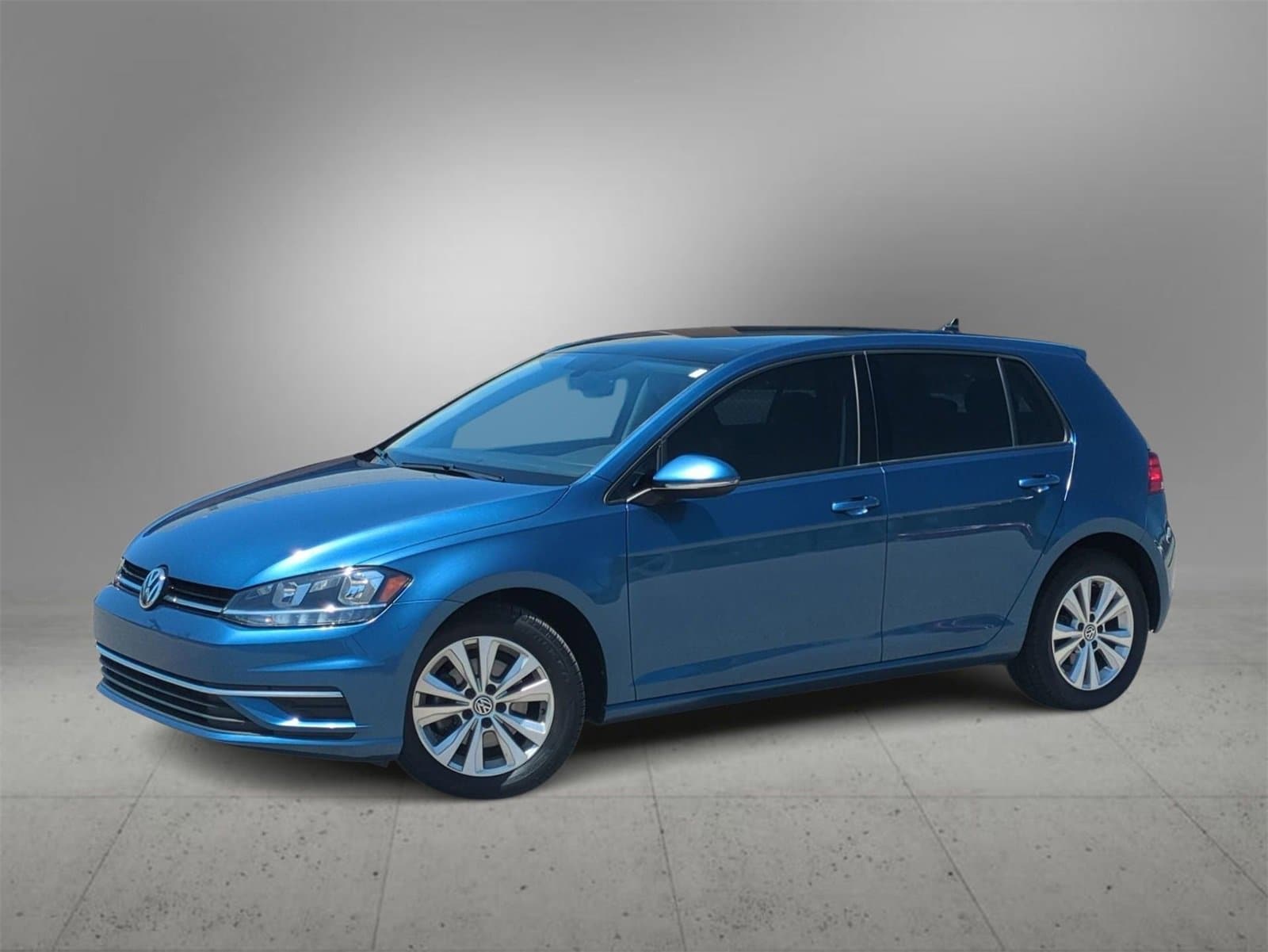 Thumbnail: 2020 Volkswagen Golf - 1
