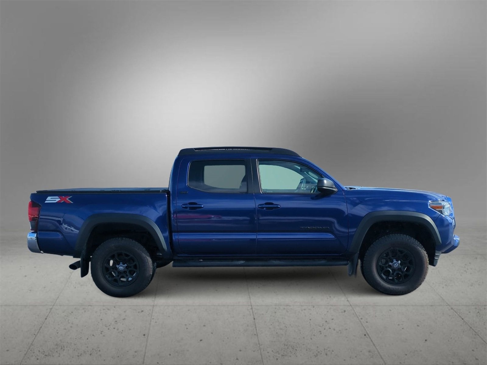 Thumbnail: 2023 Toyota Tacoma - 9