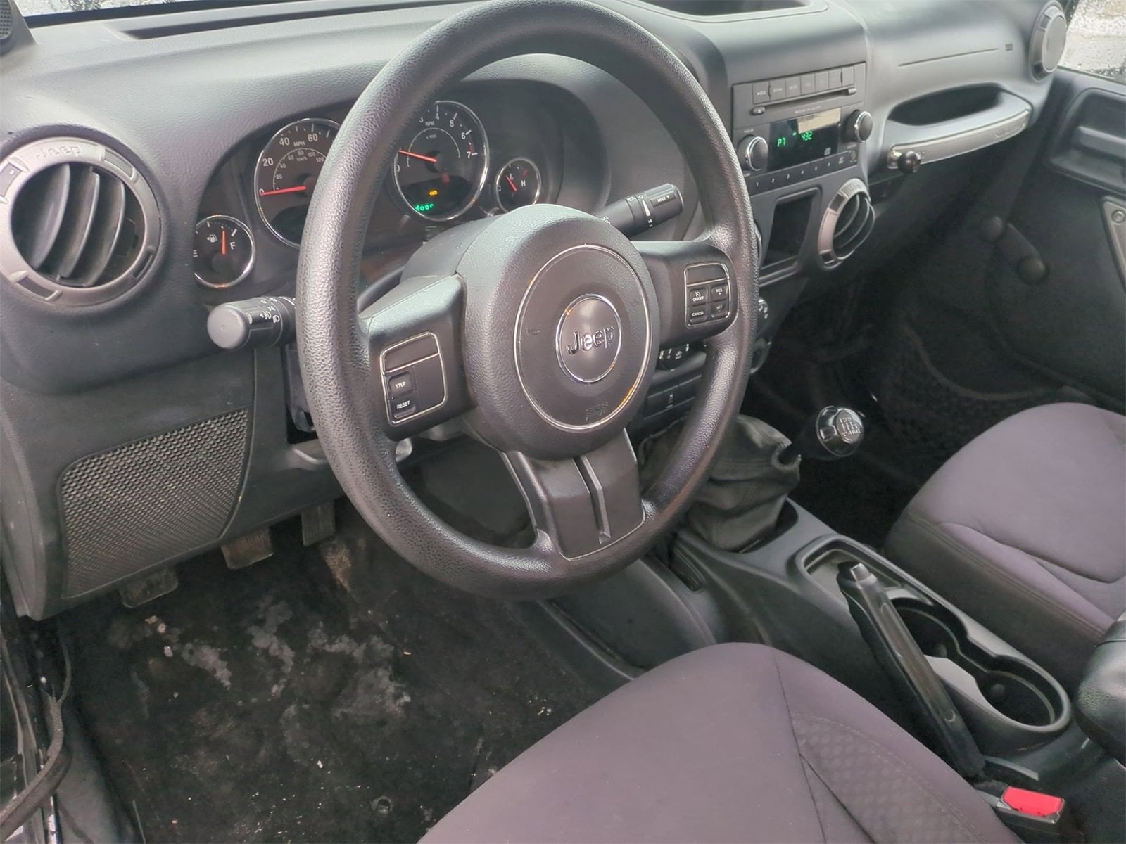 Thumbnail: 2013 Jeep Wrangler - 10