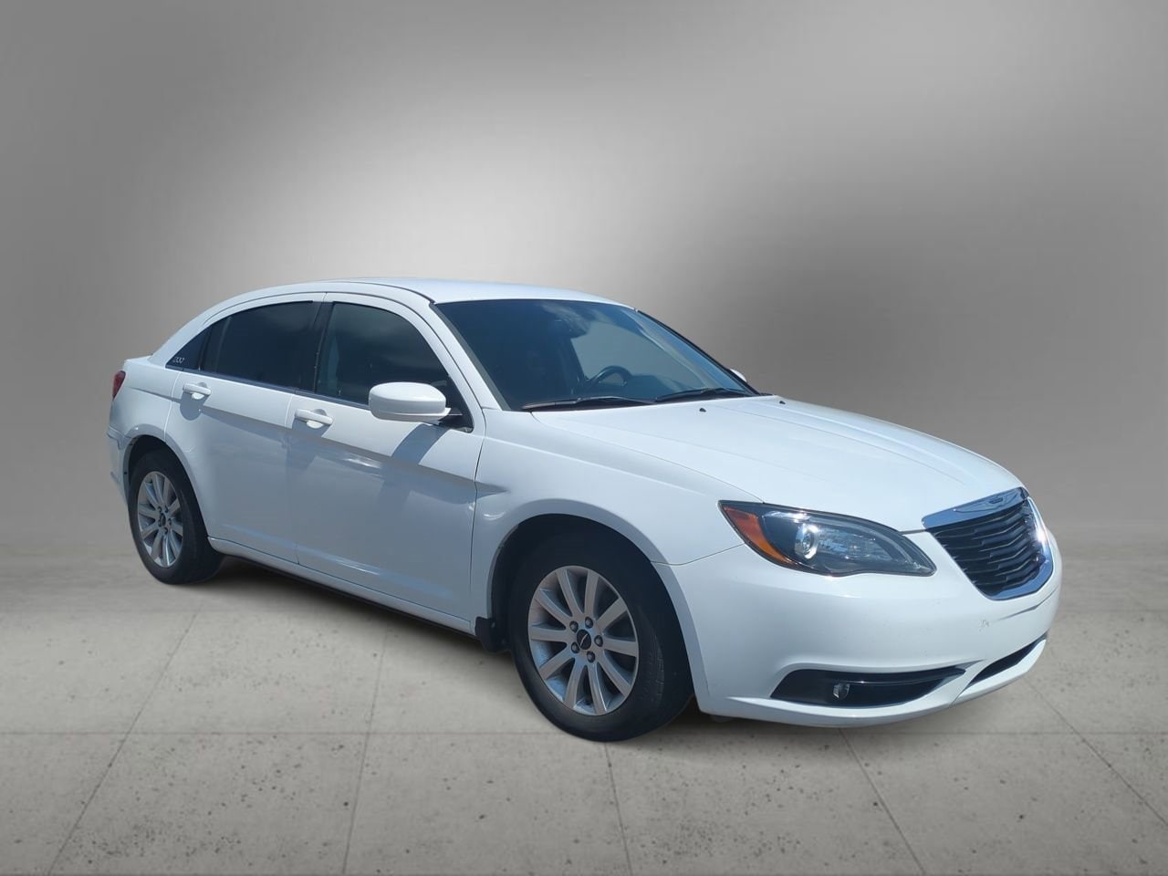 Thumbnail: 2013 Chrysler 200 - 2