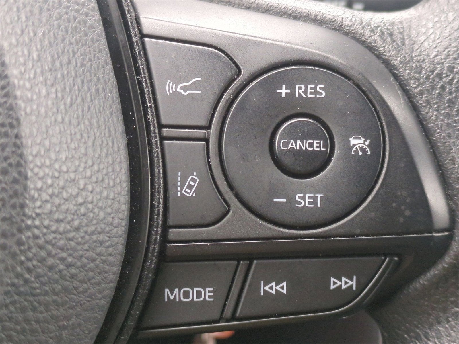 Thumbnail: 2023 Toyota RAV4 - 24