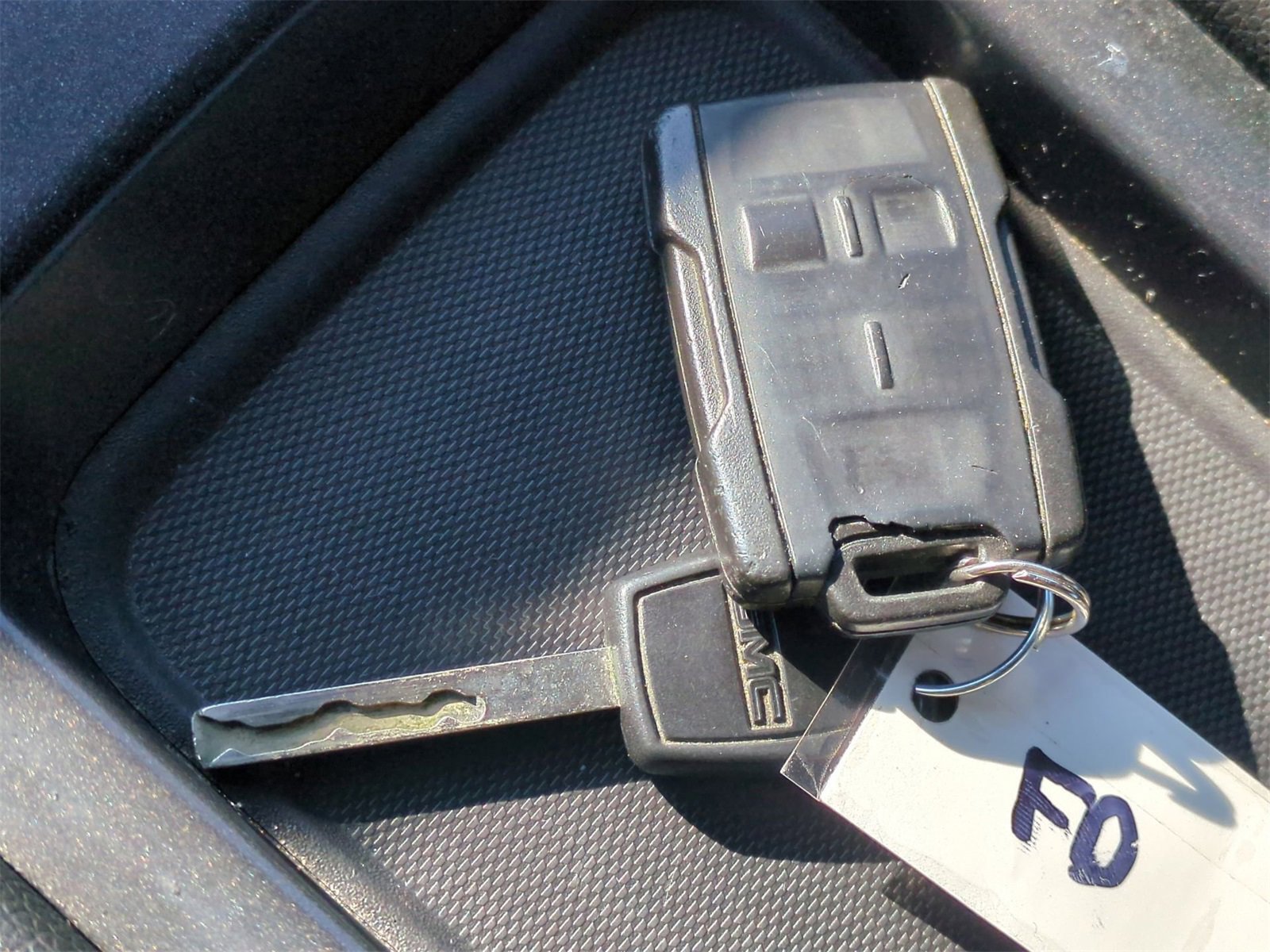 Thumbnail: 2014 GMC Sierra 1500 - 34