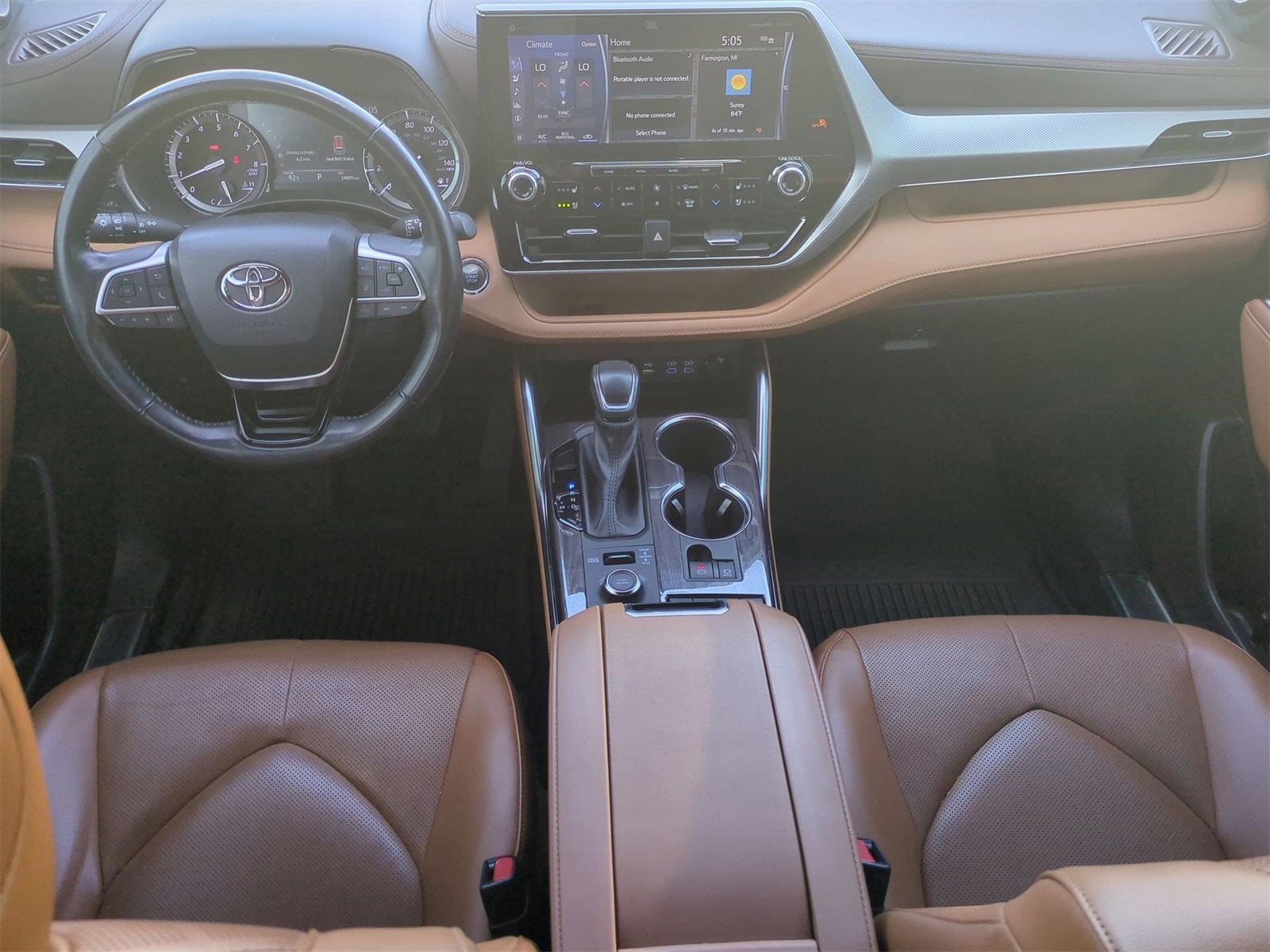 Thumbnail: 2022 Toyota Highlander - 15