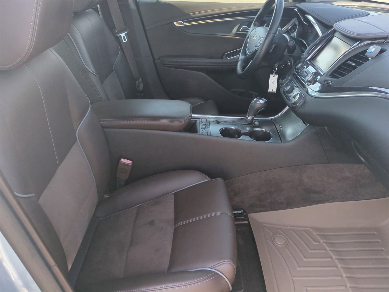 Thumbnail: 2015 Chevrolet Impala - 23