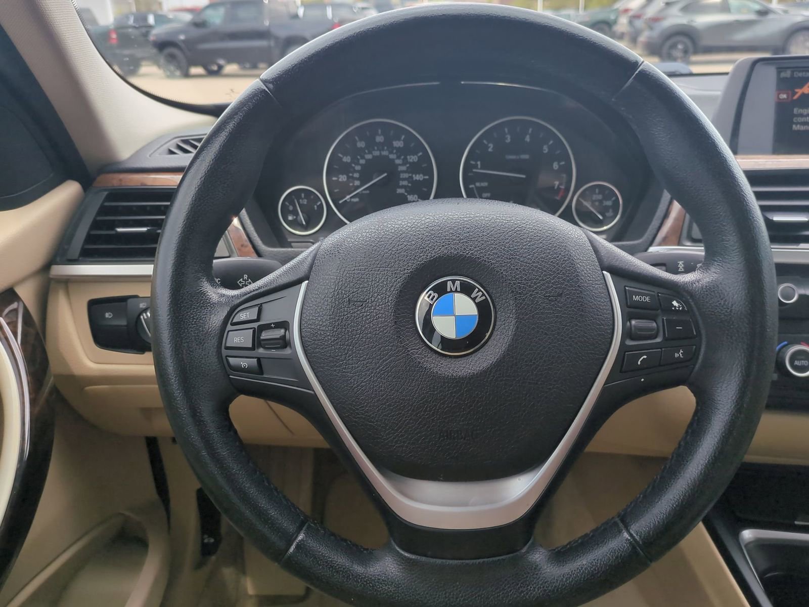 Thumbnail: 2014 BMW 3 Series - 24