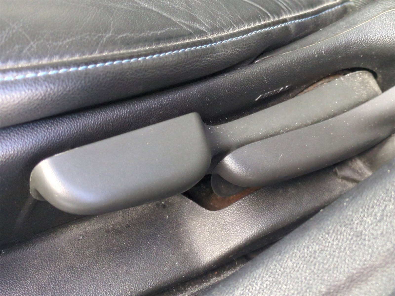 Thumbnail: 2017 Chevrolet Volt - 17