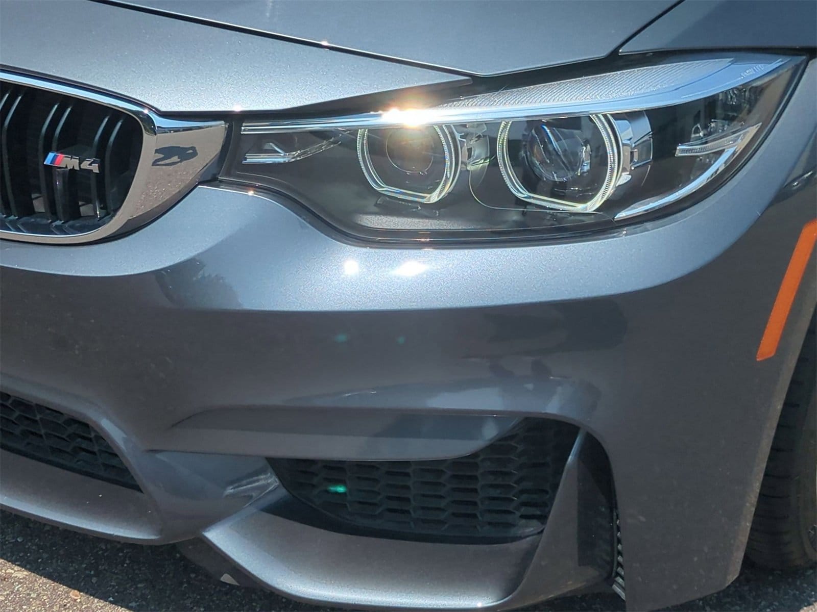 Thumbnail: 2020 BMW M4 - 11