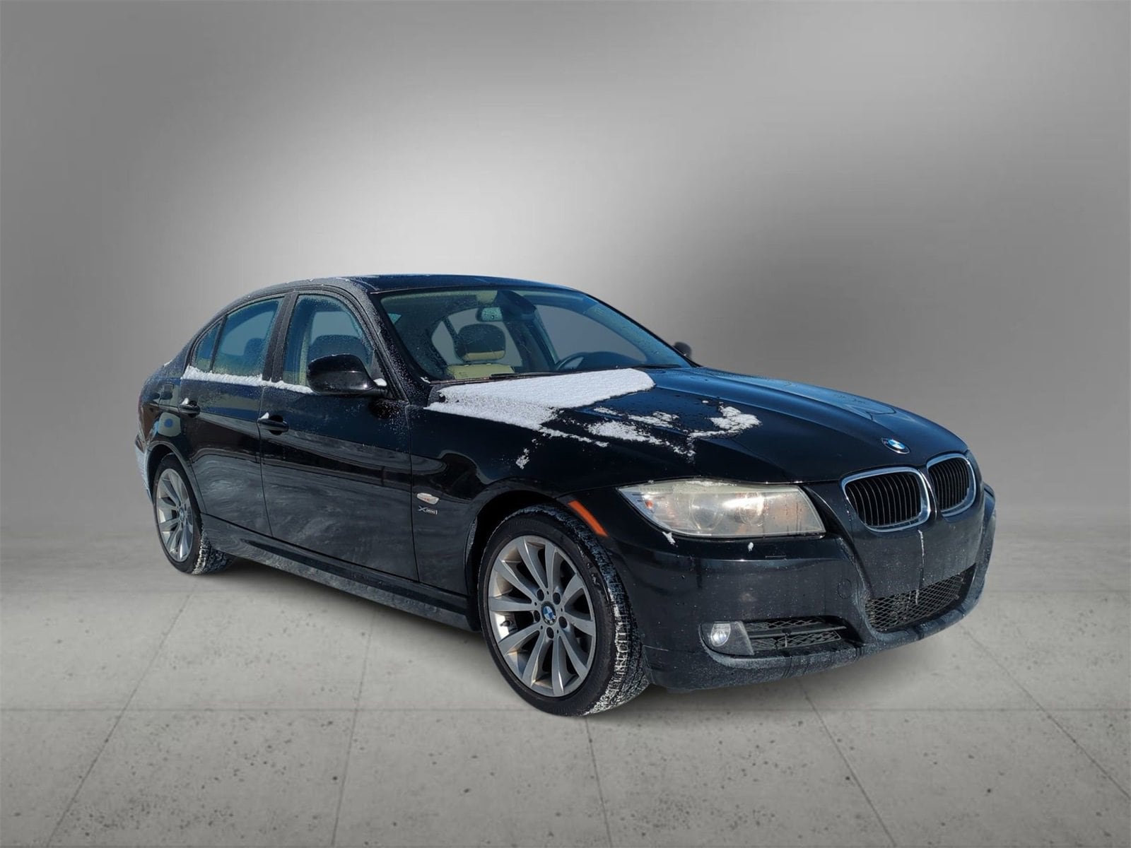 Thumbnail: 2011 BMW 3 Series - 2
