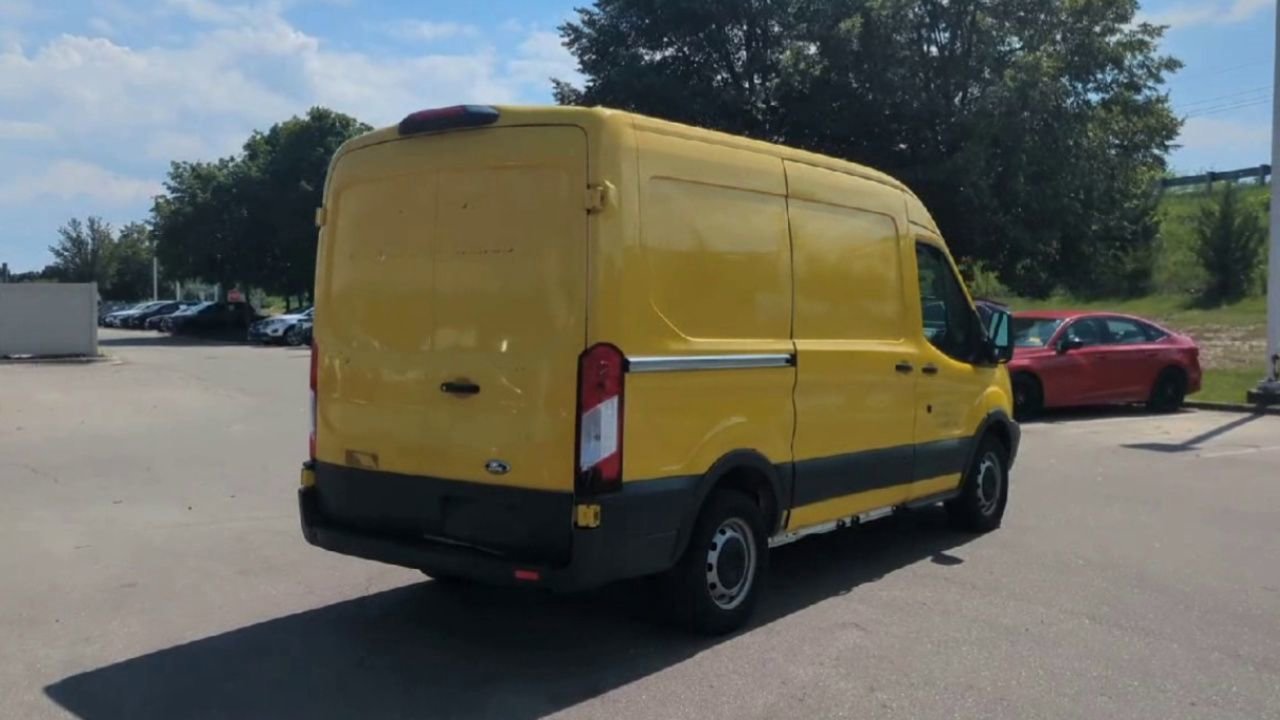 Thumbnail: 2018 Ford Transit Series - 8