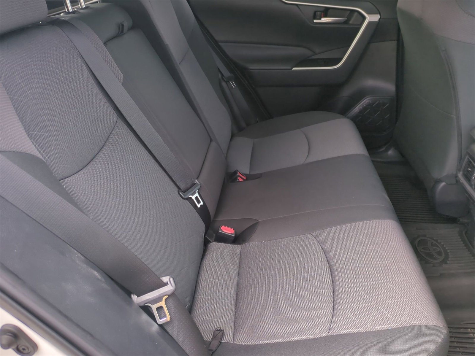 Thumbnail: 2024 Toyota RAV4 - 20