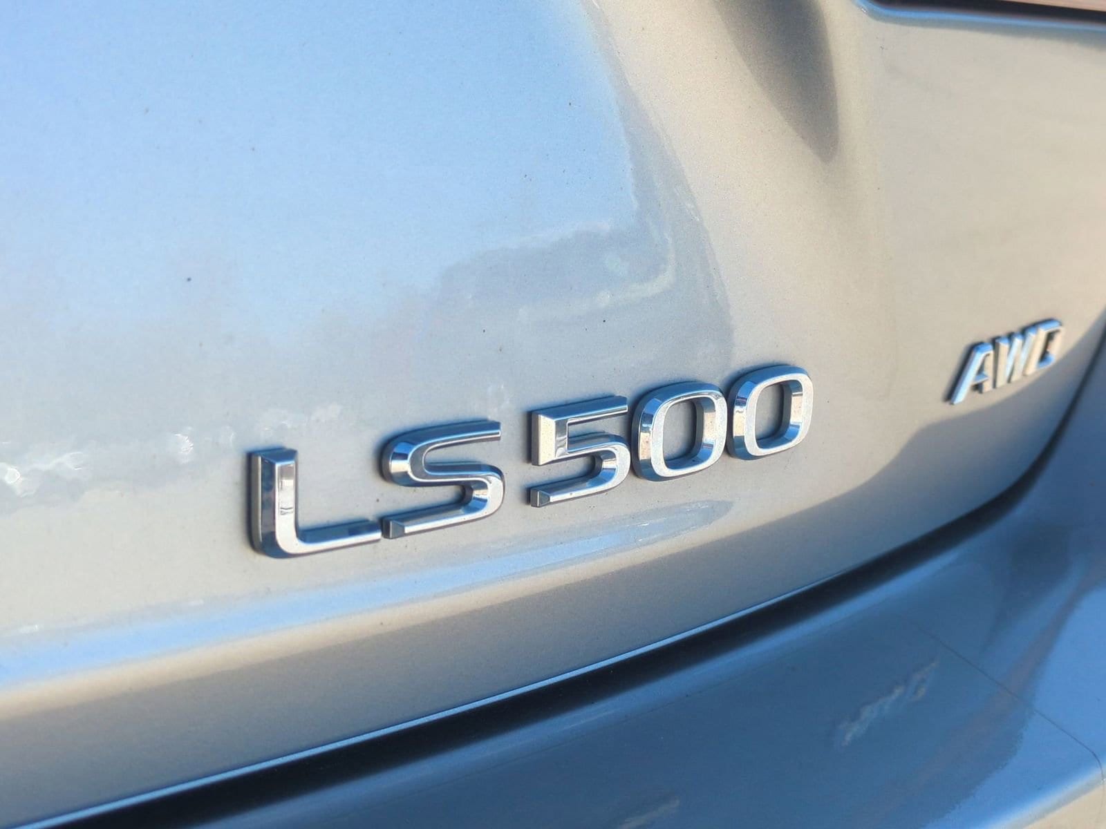 Thumbnail: 2021 Lexus LS - 13