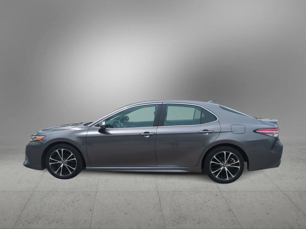 Thumbnail: 2019 Toyota Camry - 5