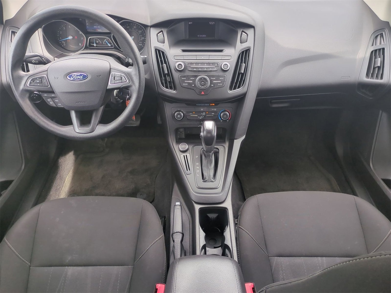 Thumbnail: 2016 Ford Focus - 15