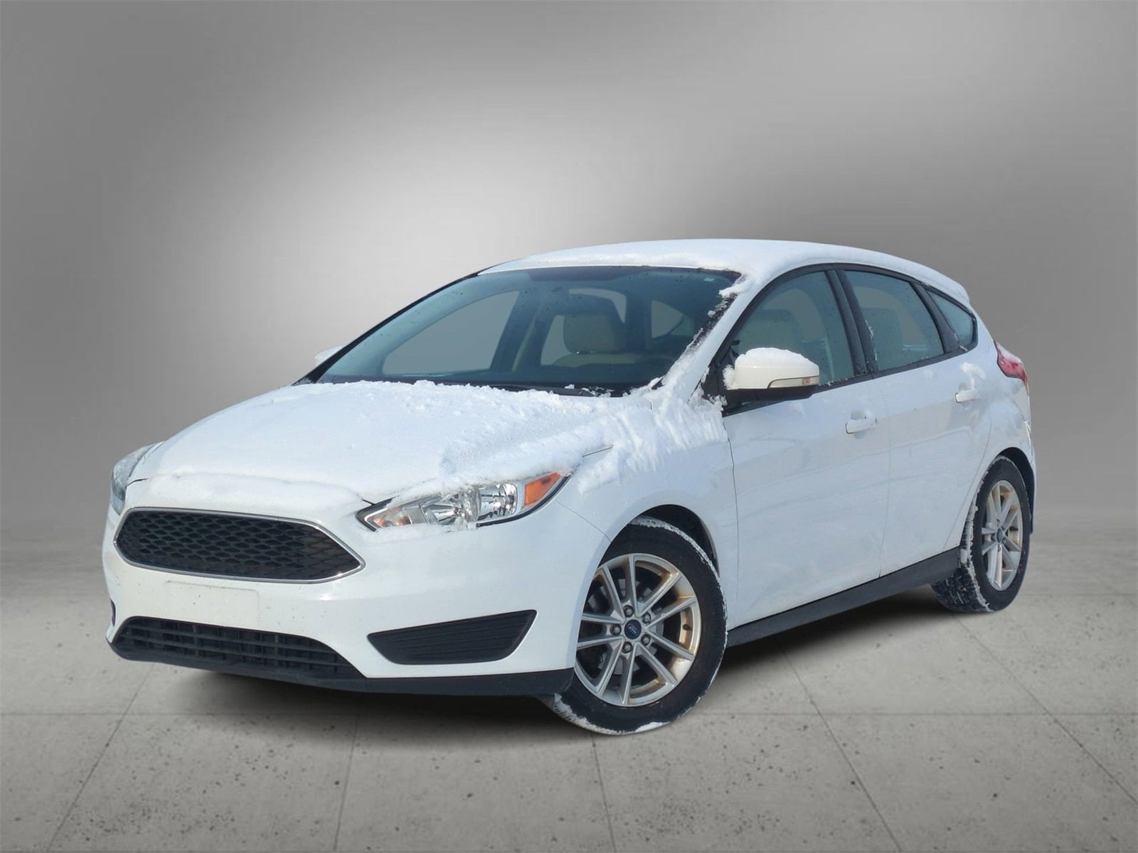 2015 Ford Focus SE's photo