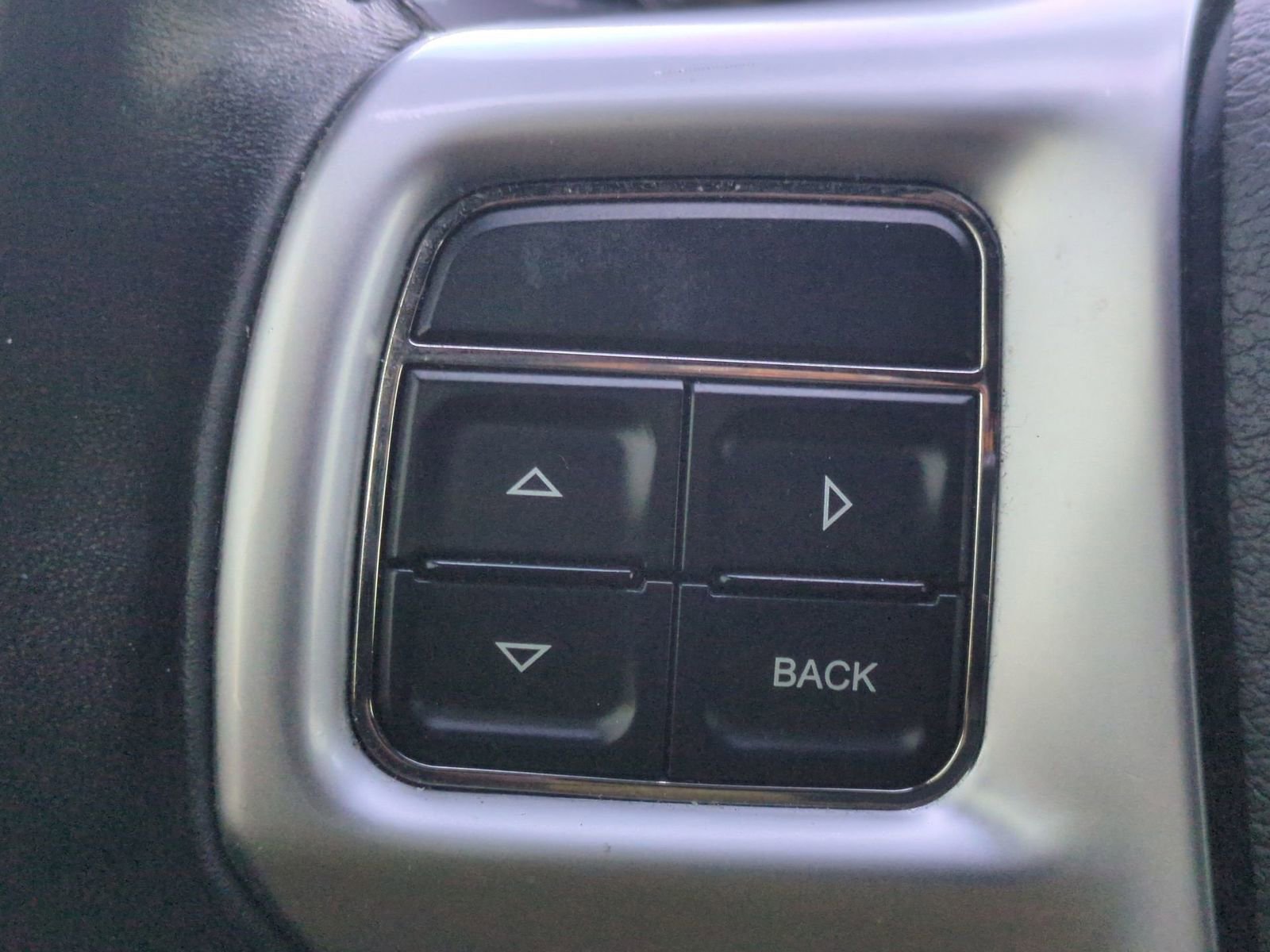 Thumbnail: 2012 Chrysler 300 - 23