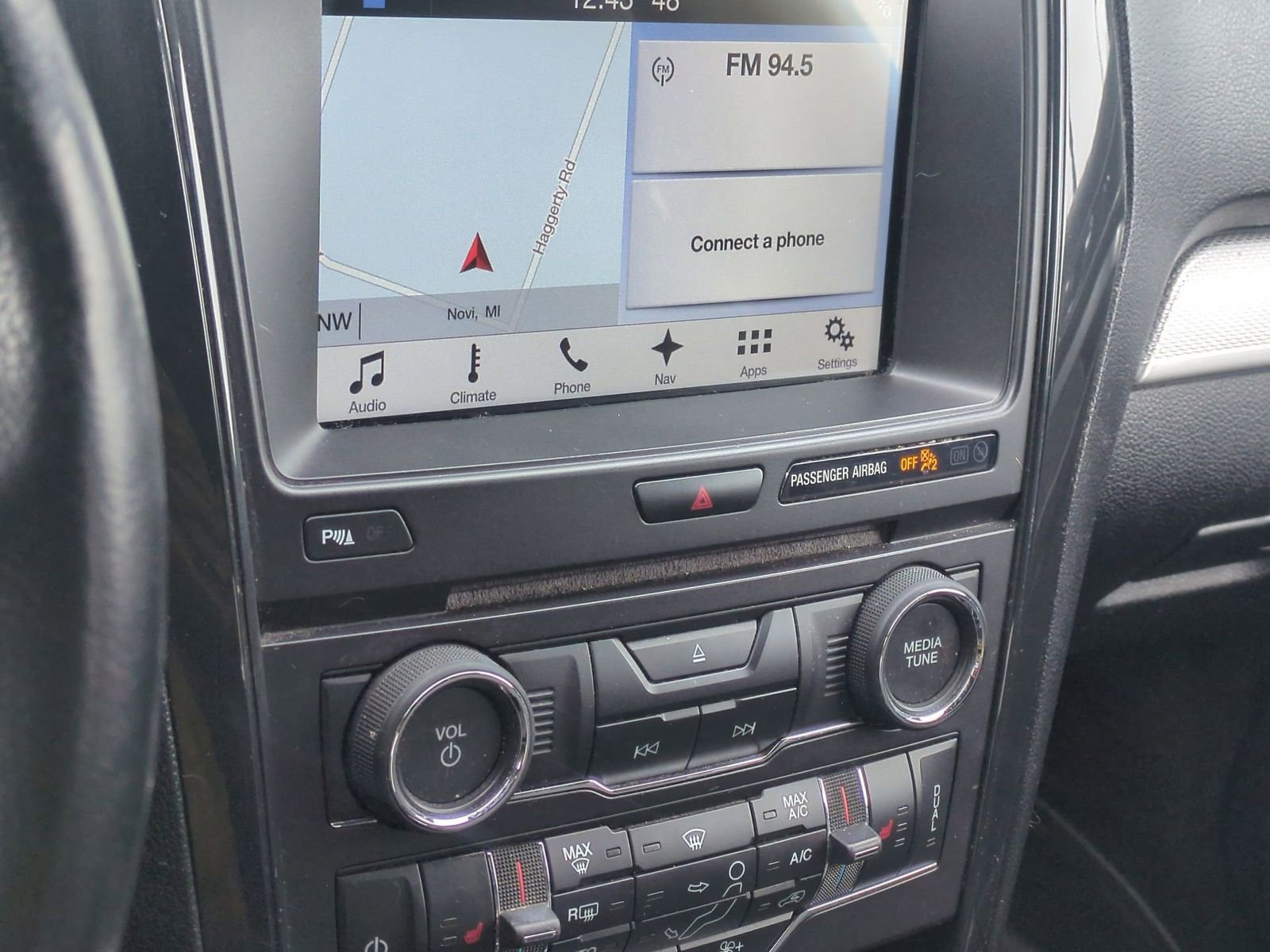 Thumbnail: 2017 Ford Explorer - 29