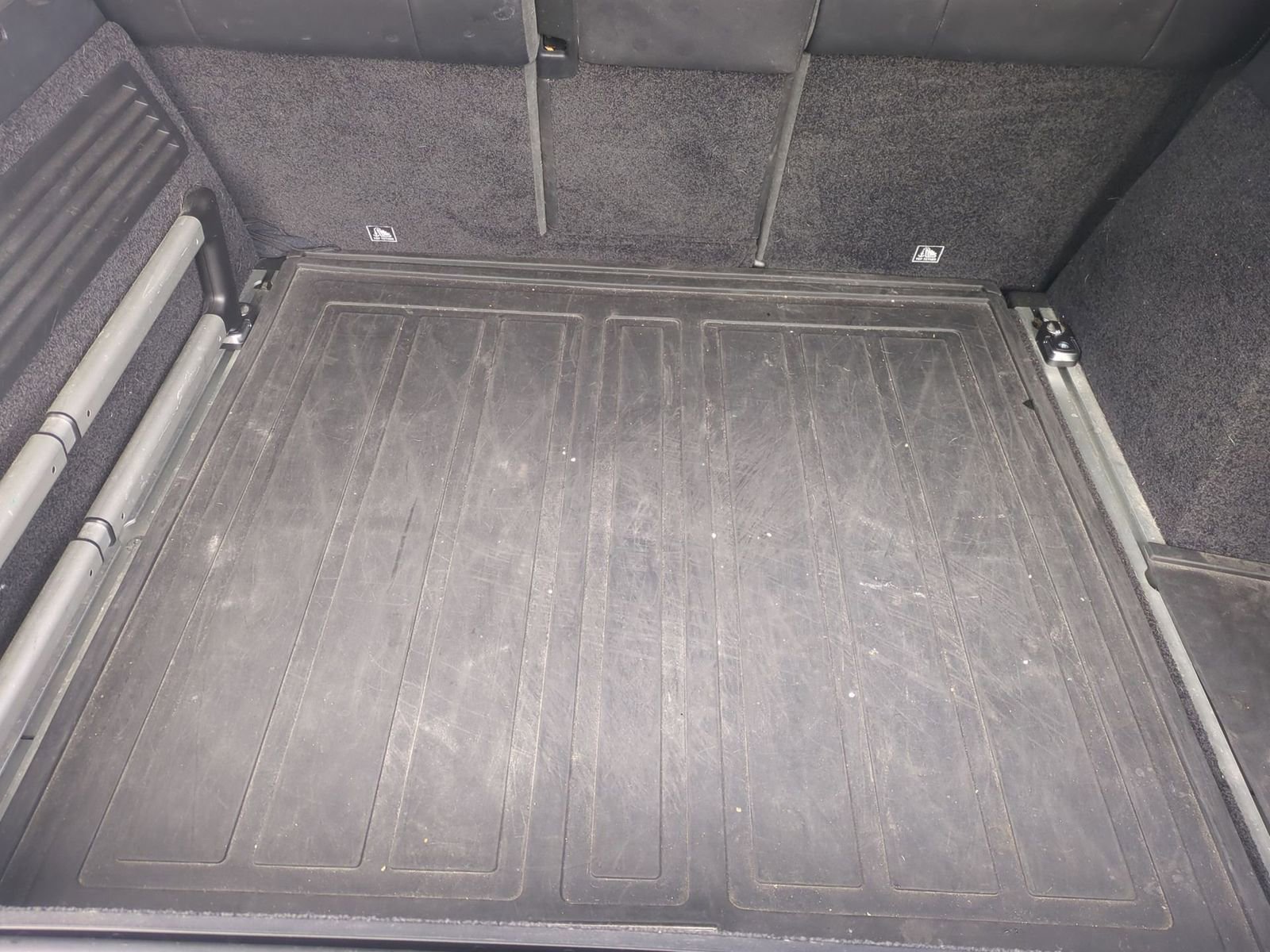 Thumbnail: 2017 Land Rover Range Rover - 36