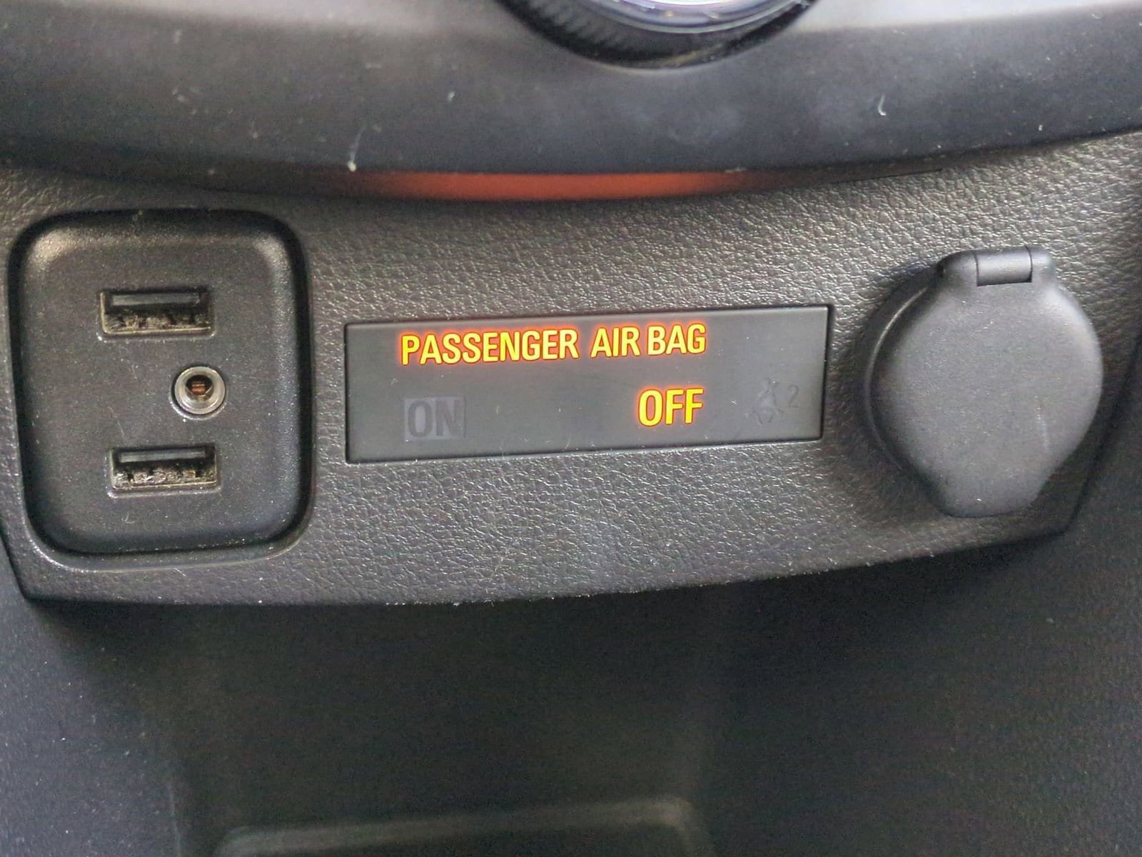 Thumbnail: 2017 Chevrolet Trax - 29